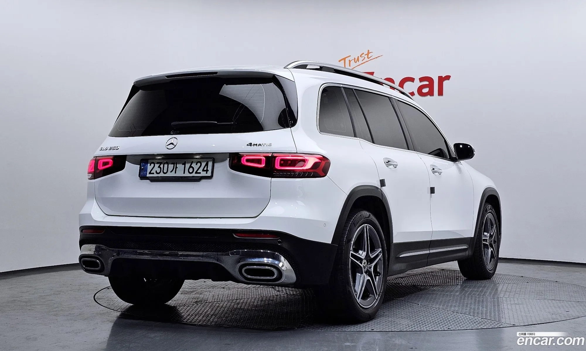 Mercedes-Benz GLB-Class X247 2021 — 16