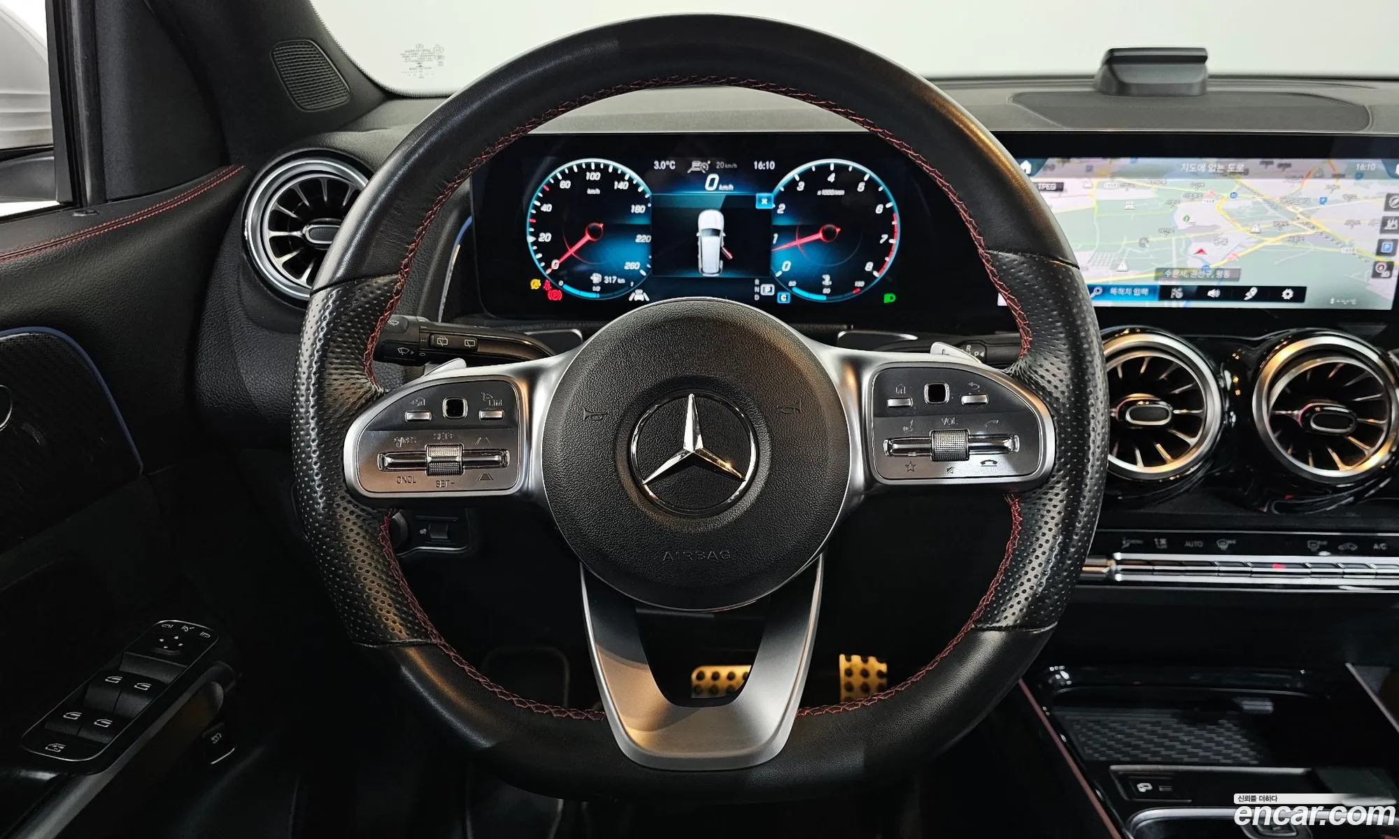 Mercedes-Benz GLB-Class X247 2021 — 15