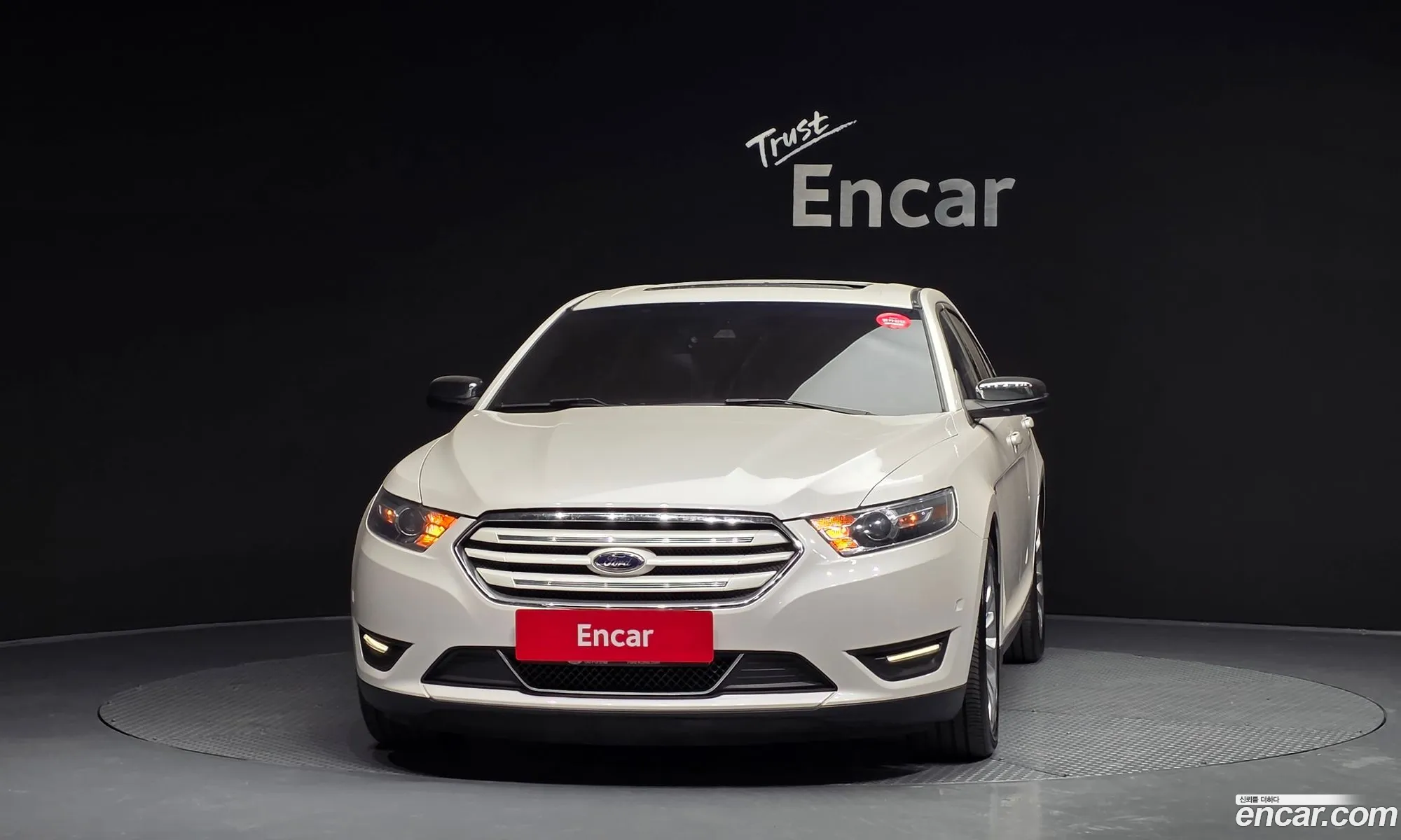 Ford Taurus 2017 1FAHP2F94HG106170 — 11