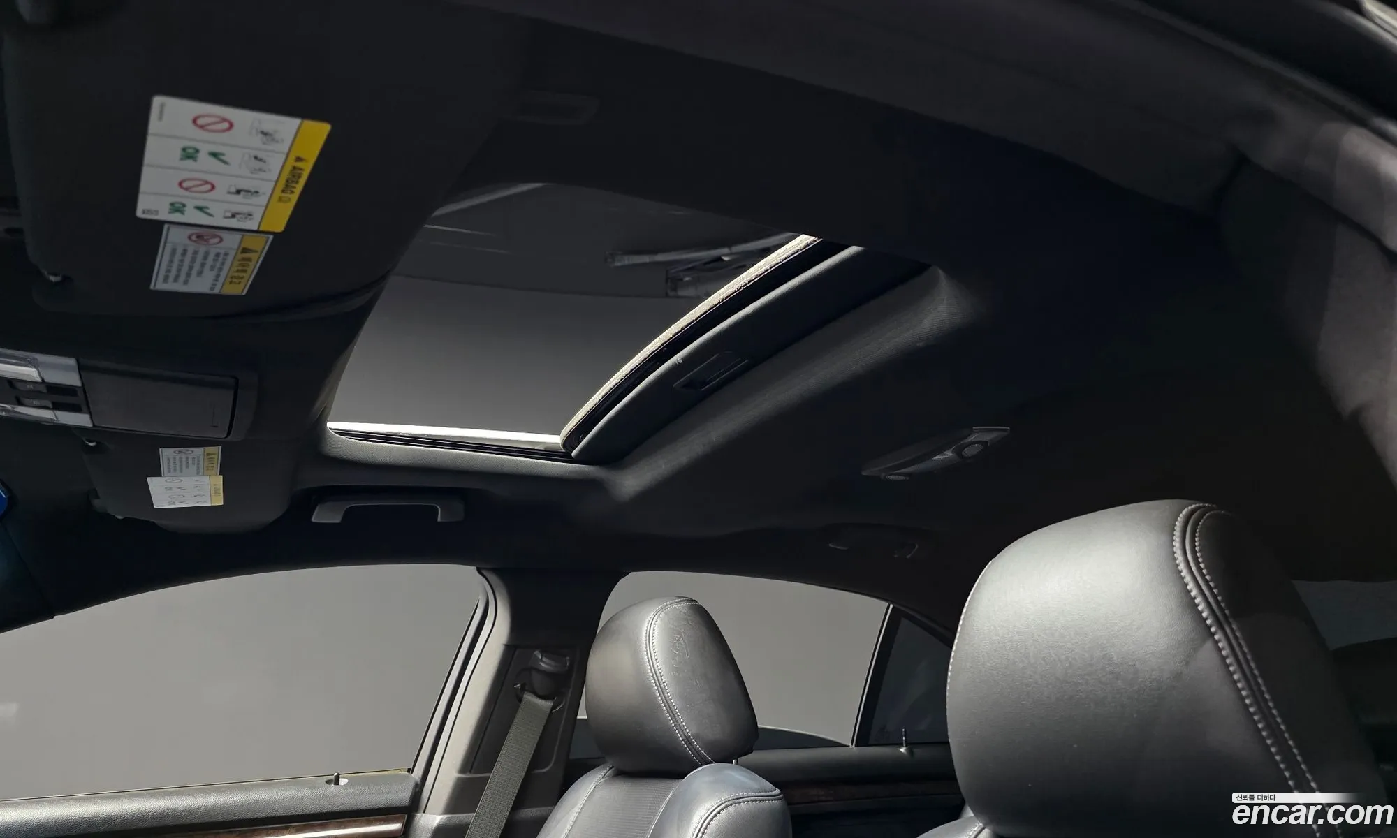 Ford Taurus 2017 1FAHP2F94HG106170 — 12