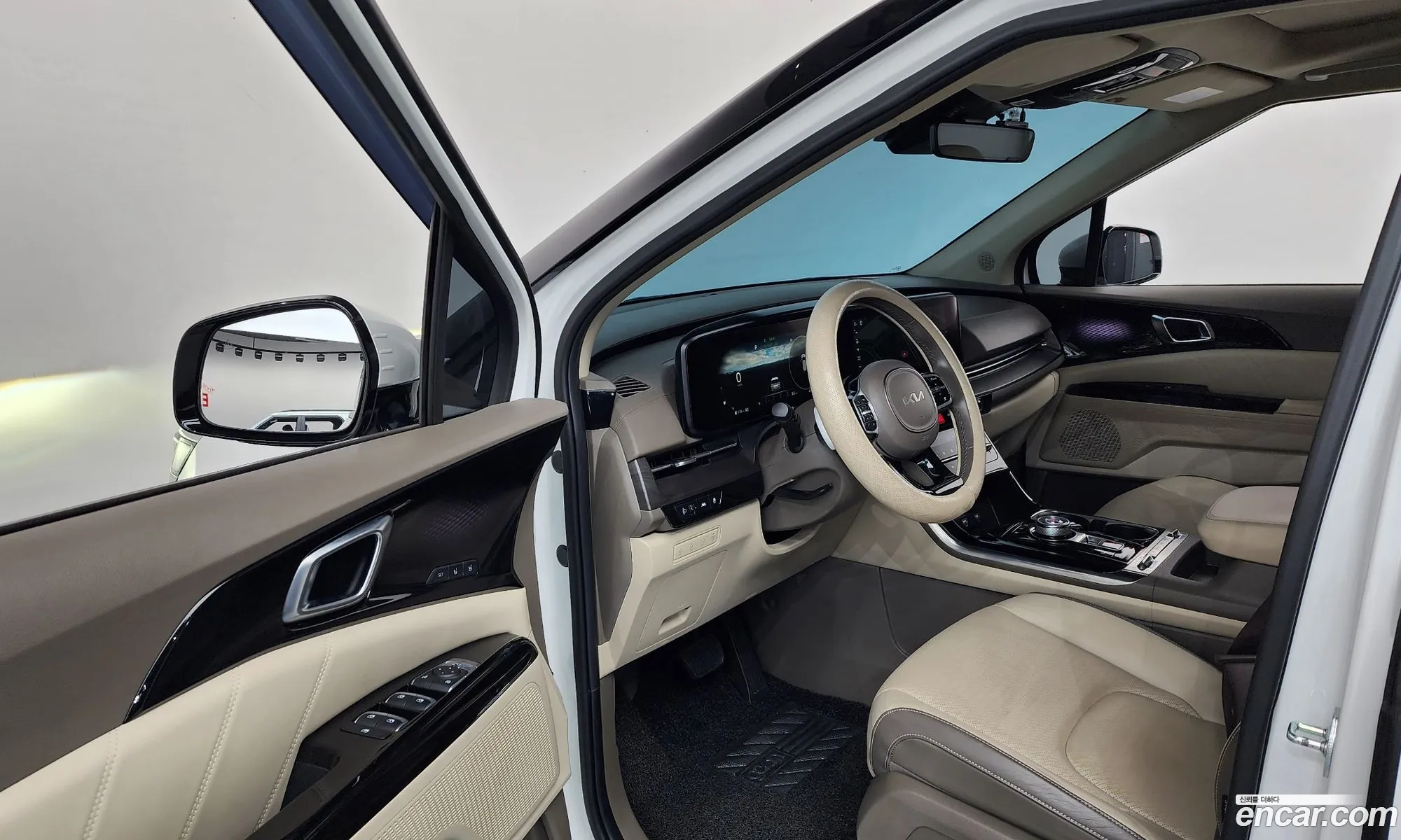 Kia Carnival 2021 — 18