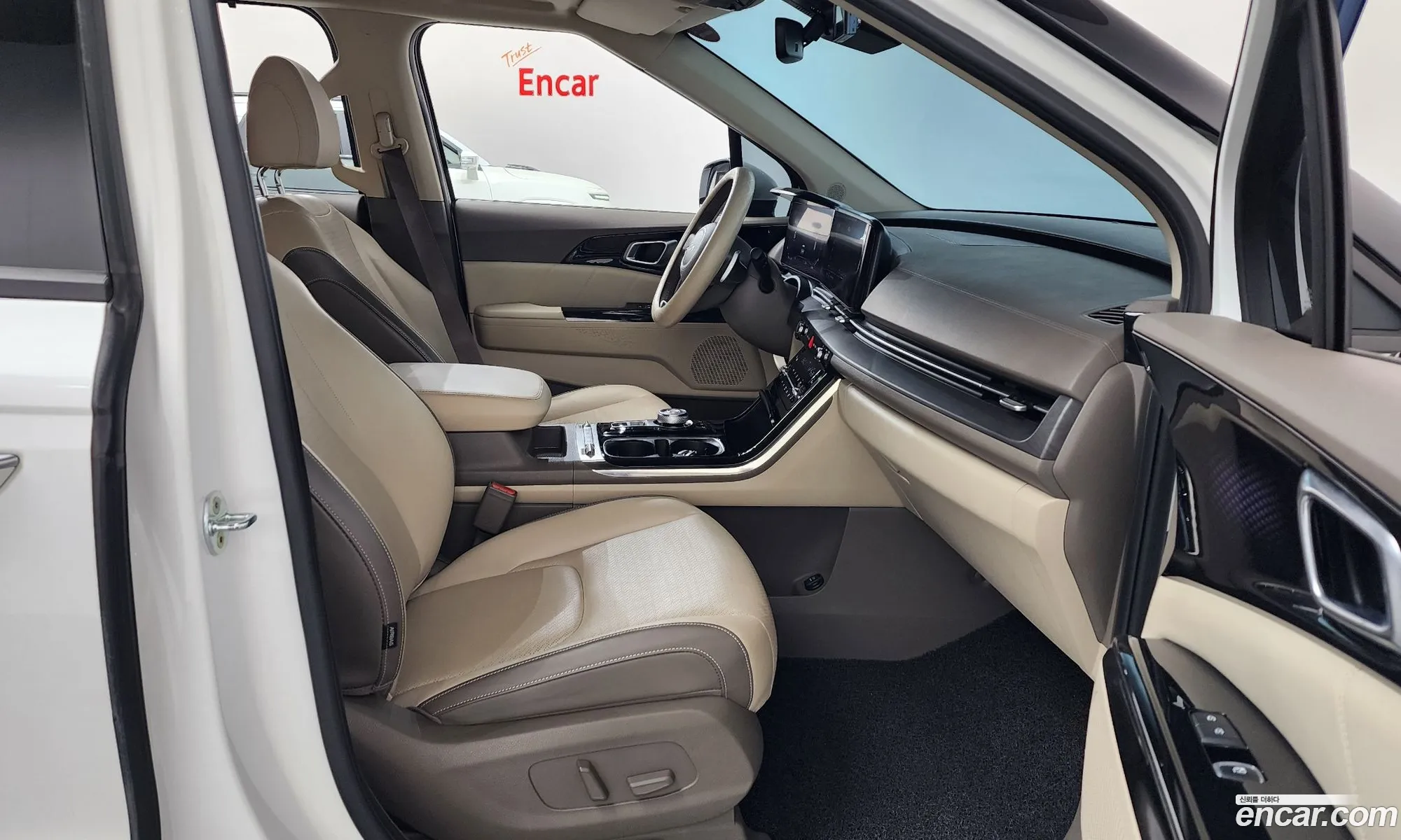 Kia Carnival 2021 — 11