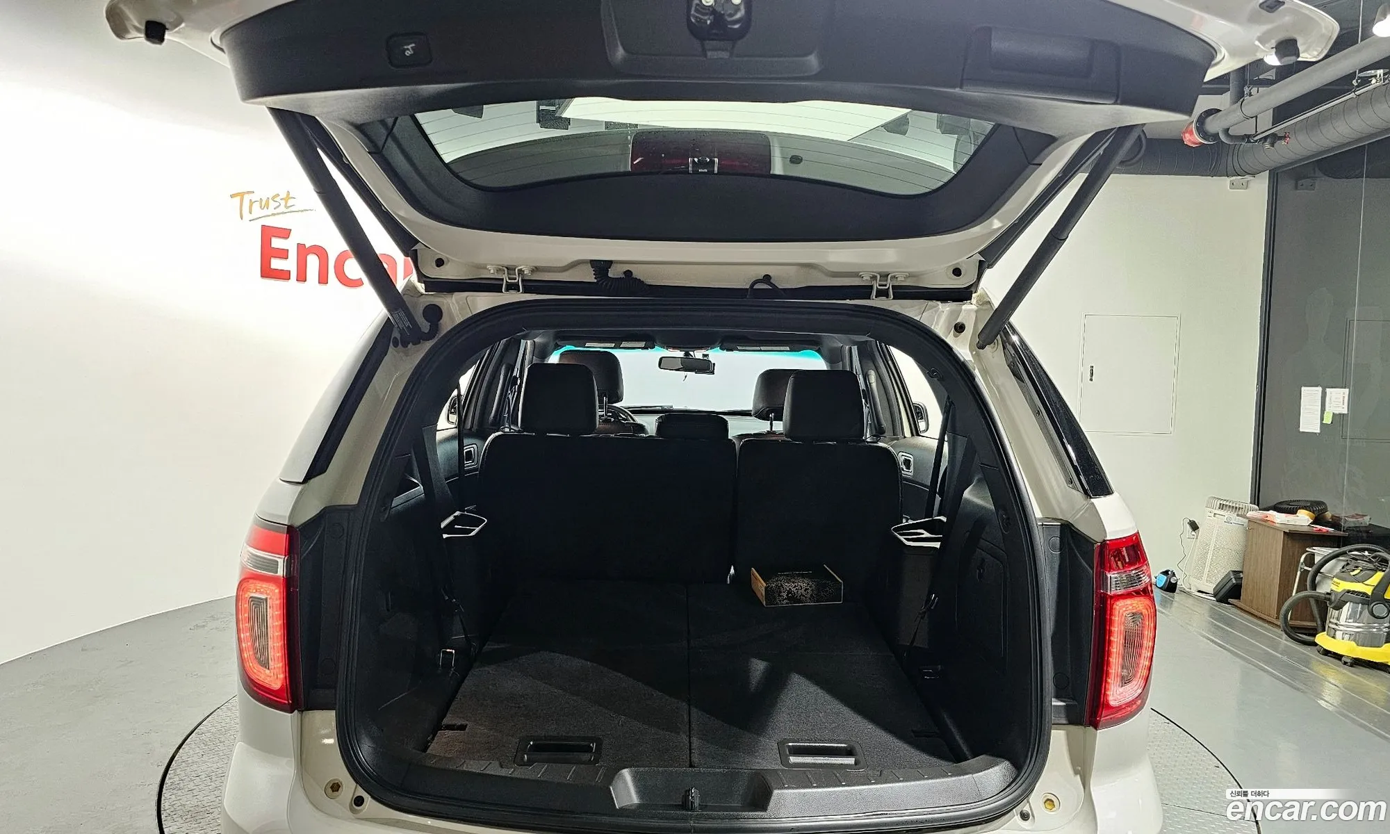 Ford Explorer 2015 1FM5K7D93FGB86260 — 9