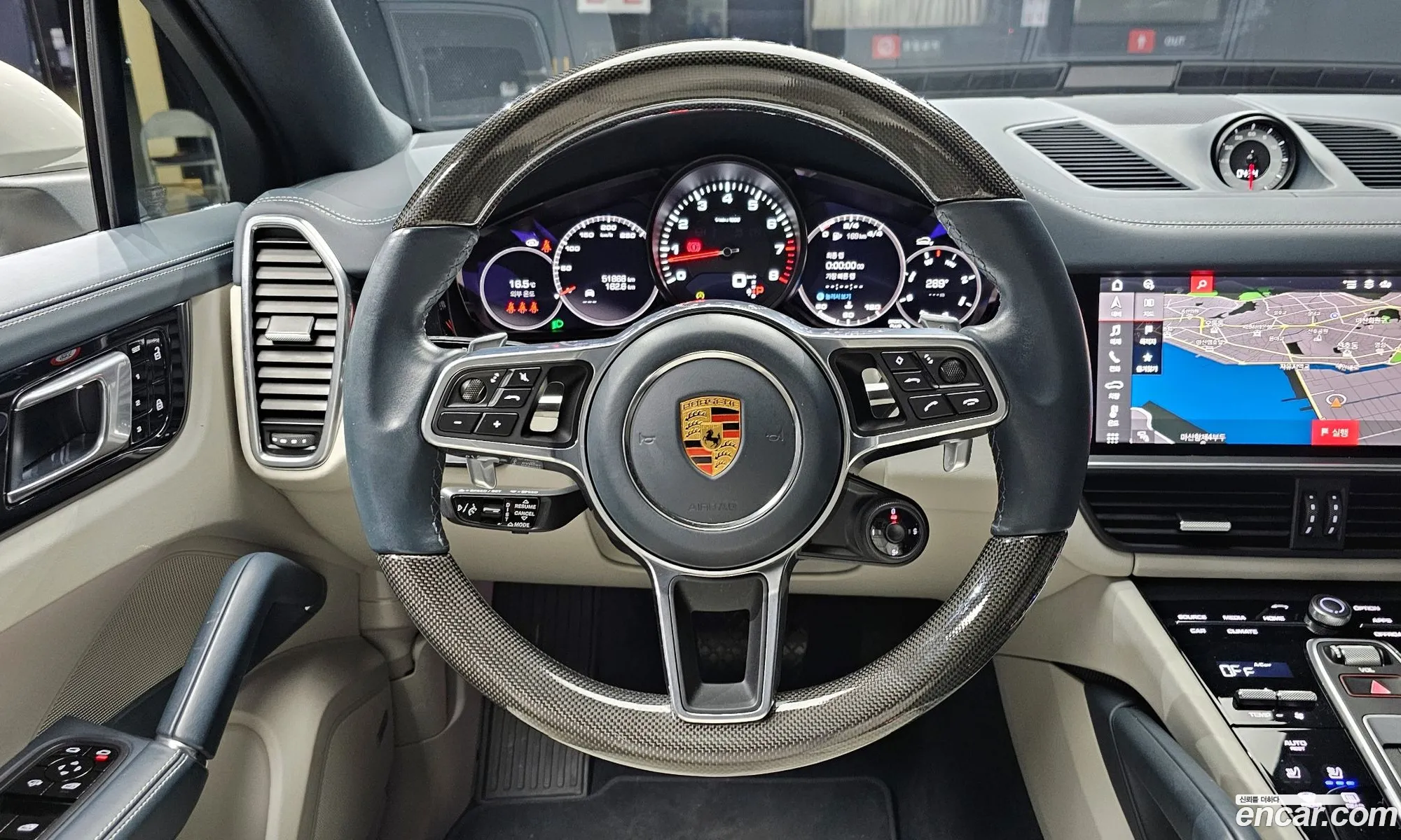 Porsche Cayenne 2021 — 14