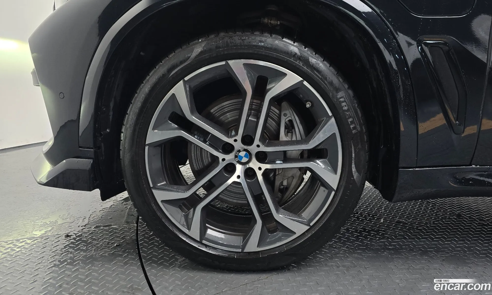 BMW X5 2021 — 19