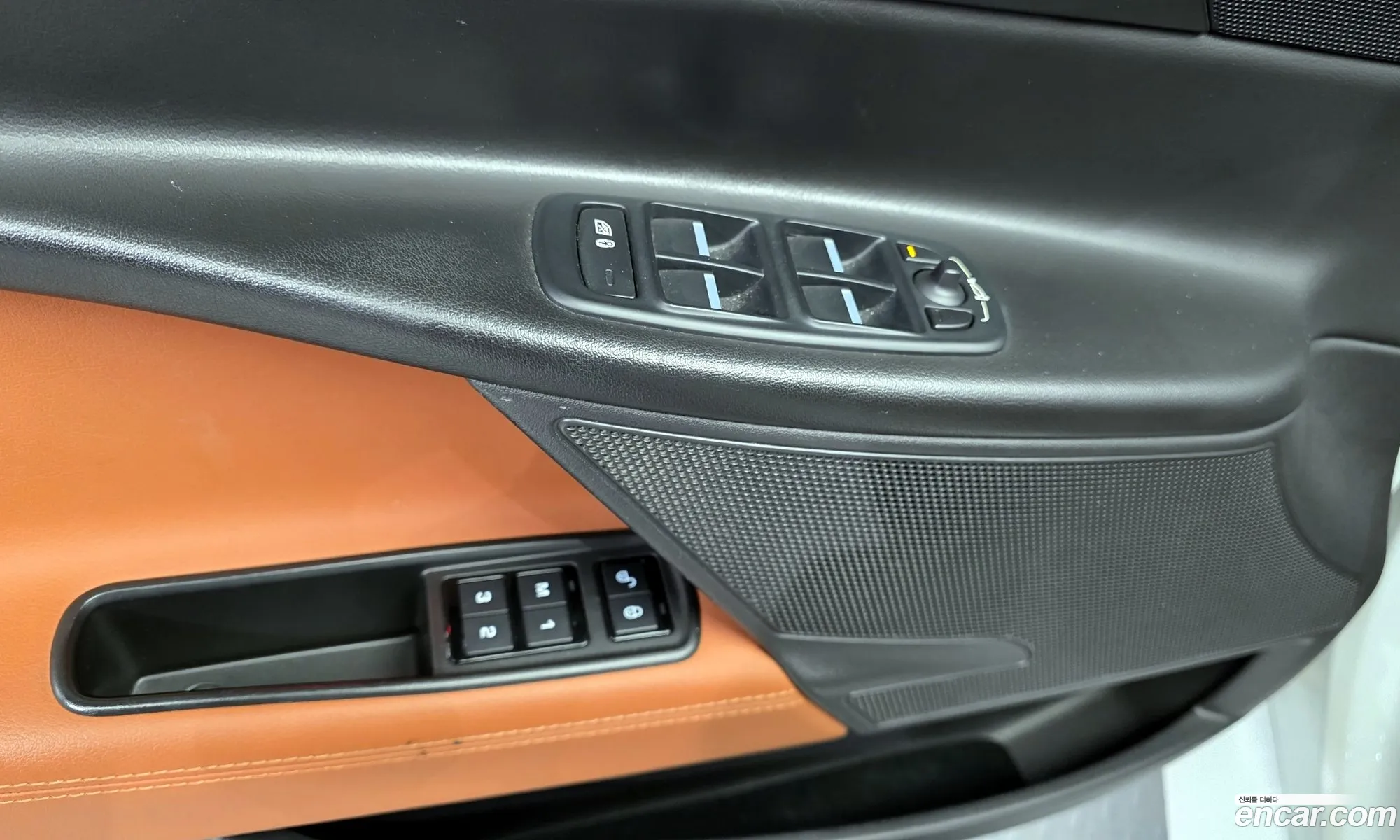 Jaguar XE 2019 SAJAB4BNXKCP46098 — 18