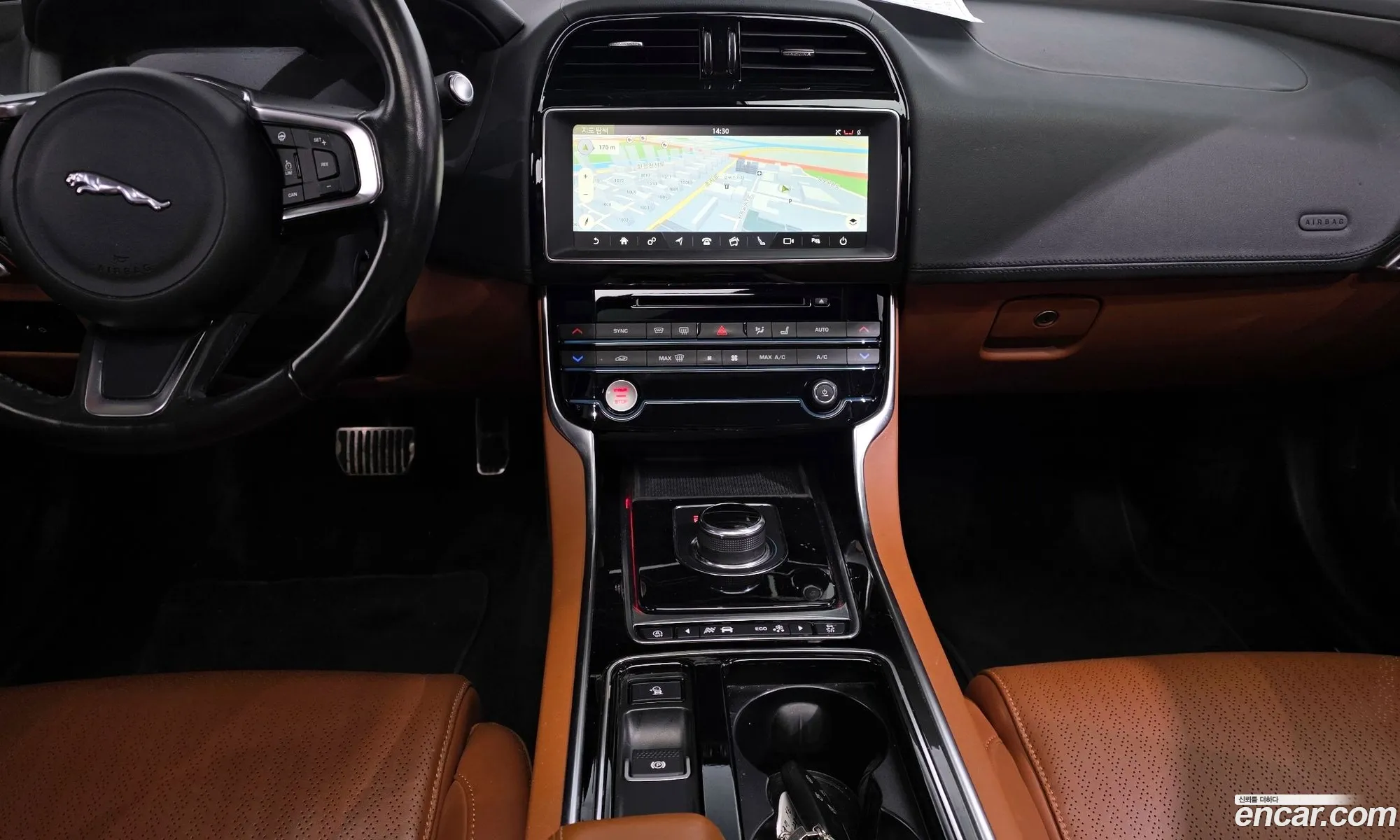 Jaguar XE 2019 SAJAB4BNXKCP46098 — 9