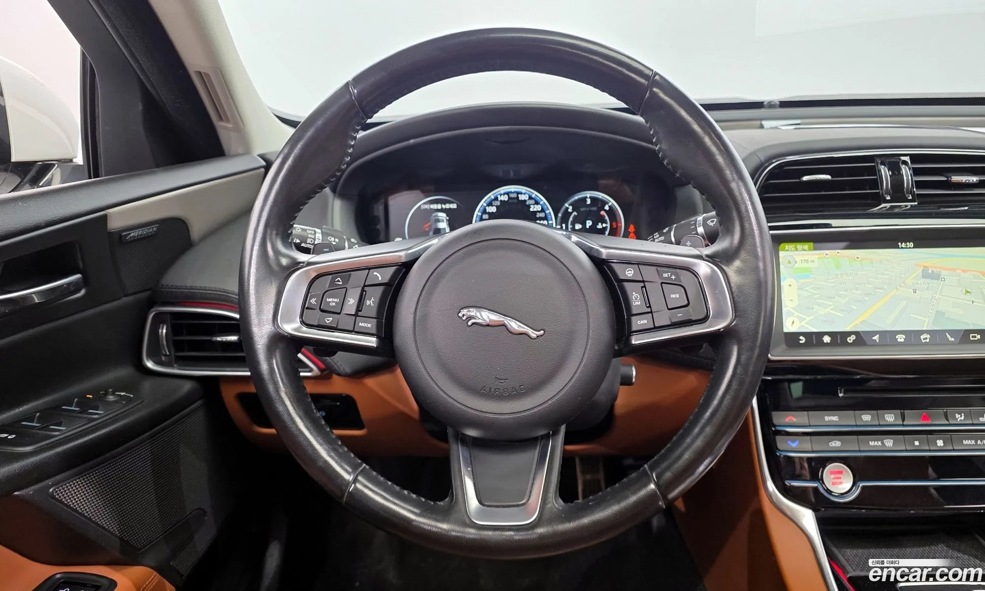 Jaguar XE 2019 SAJAB4BNXKCP46098 — 10