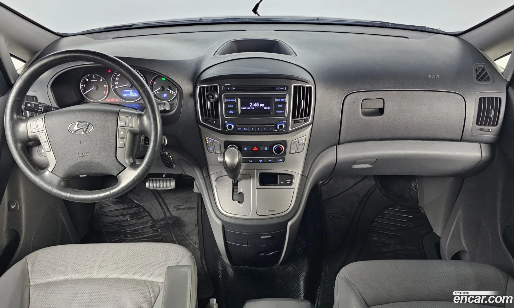 Hyundai Grand Starex 2019 — 18
