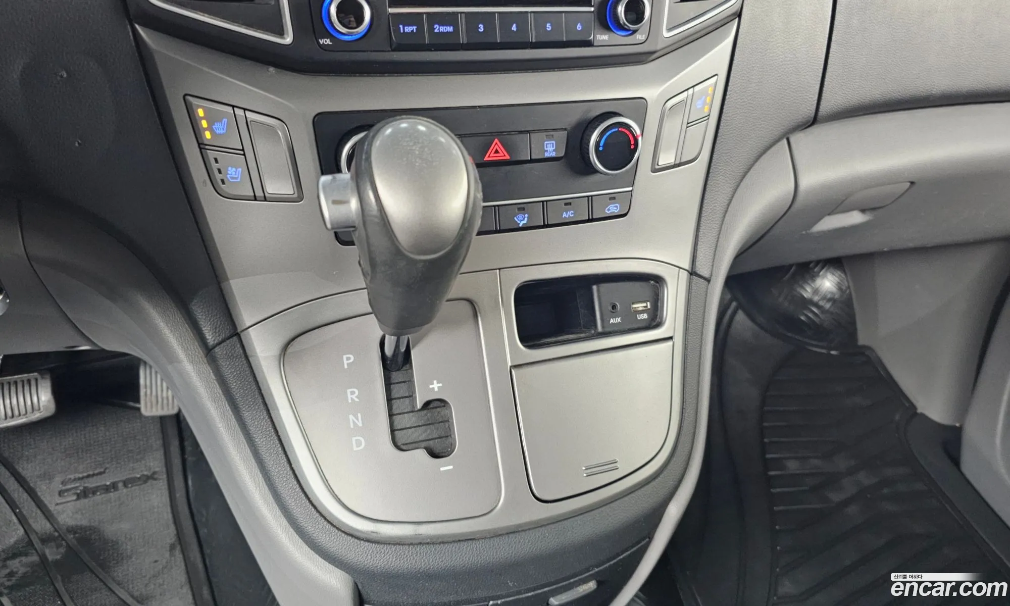 Hyundai Grand Starex 2019 — 2