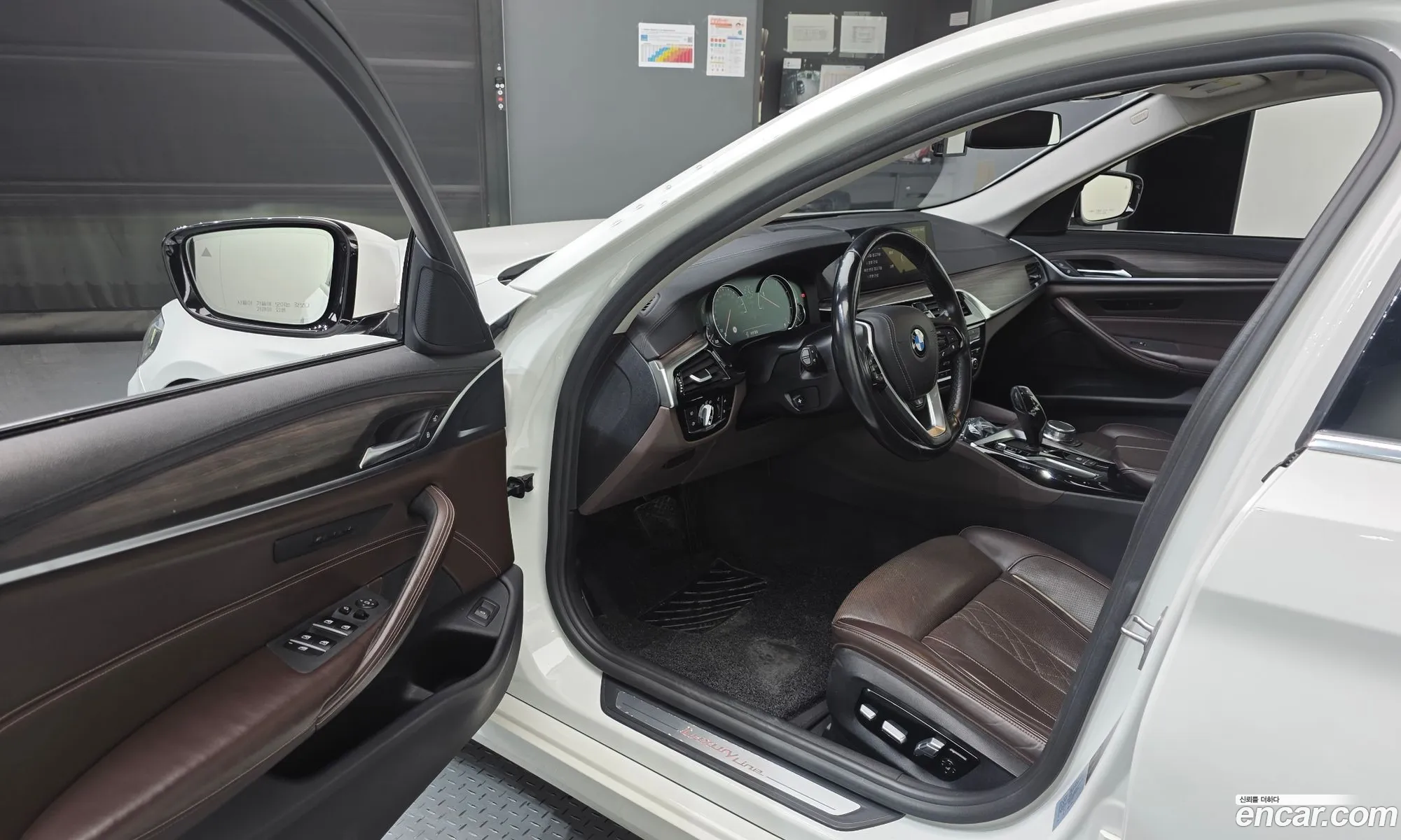 BMW 5 Series 2018 — 5