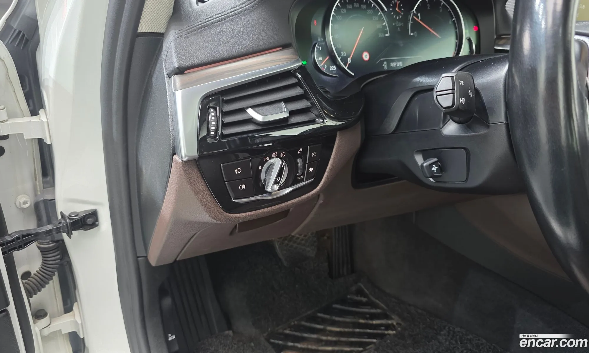 BMW 5 Series 2018 — 14