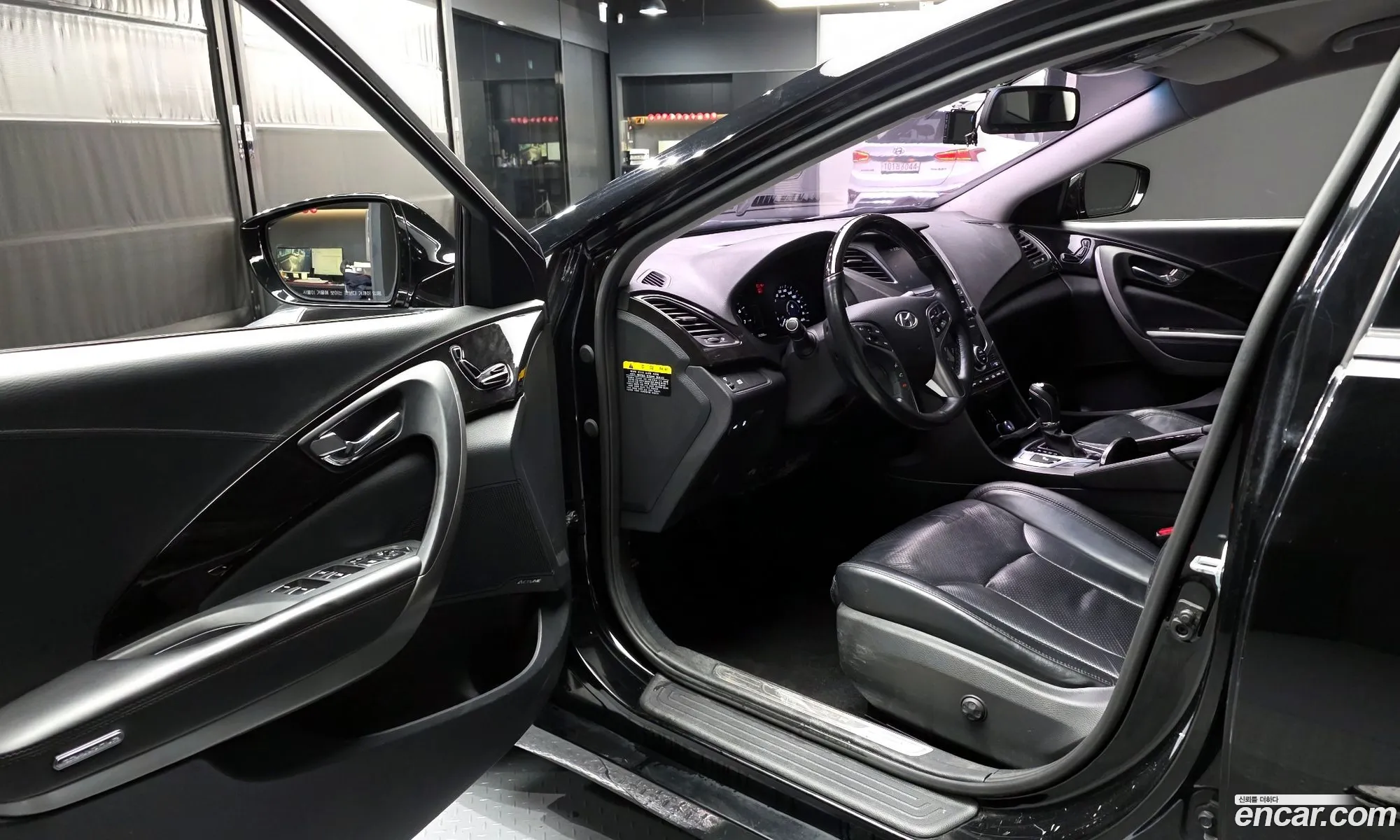 Hyundai Grandeur HG 2016 — 13