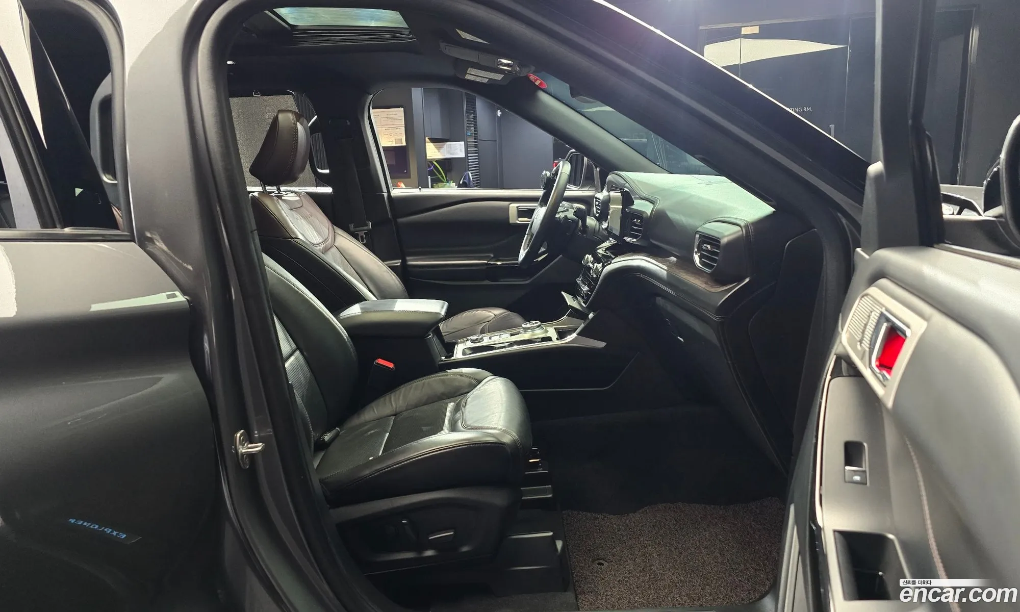 Ford Explorer 6th Gen 2021 1FM5K8HC4MGA98570 — 19