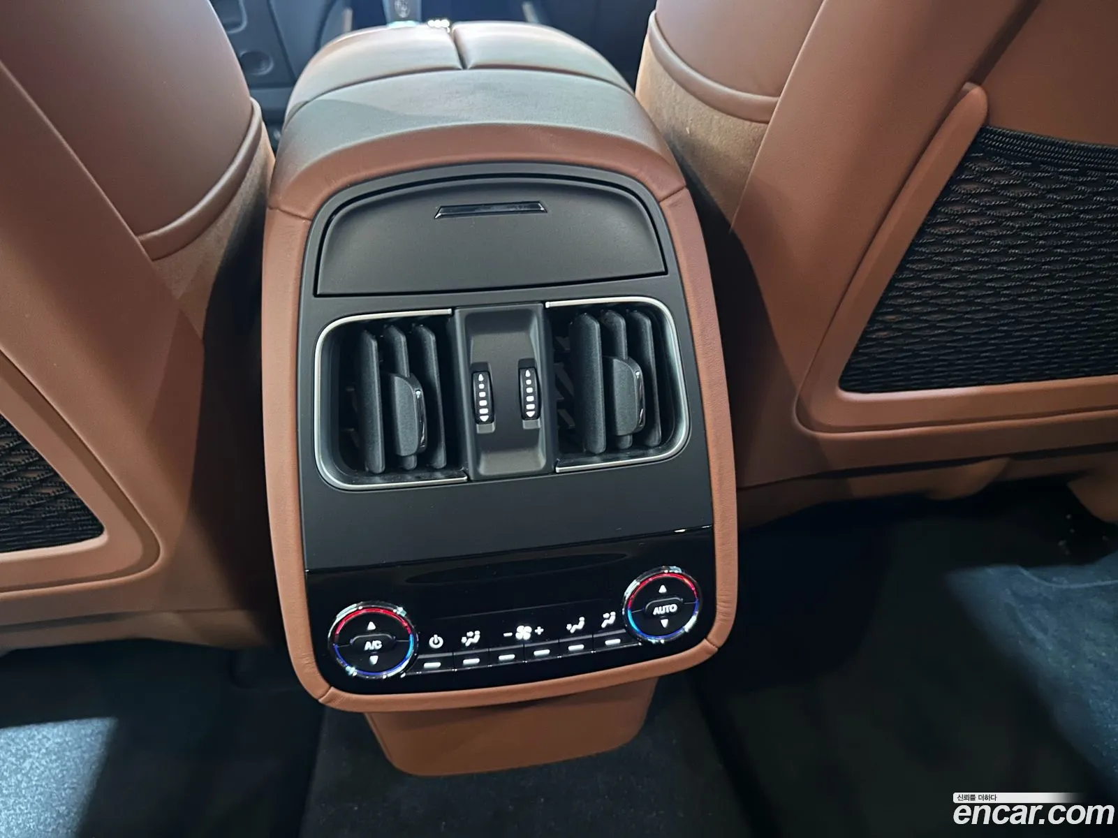 Maserati Levante 2023 — 10