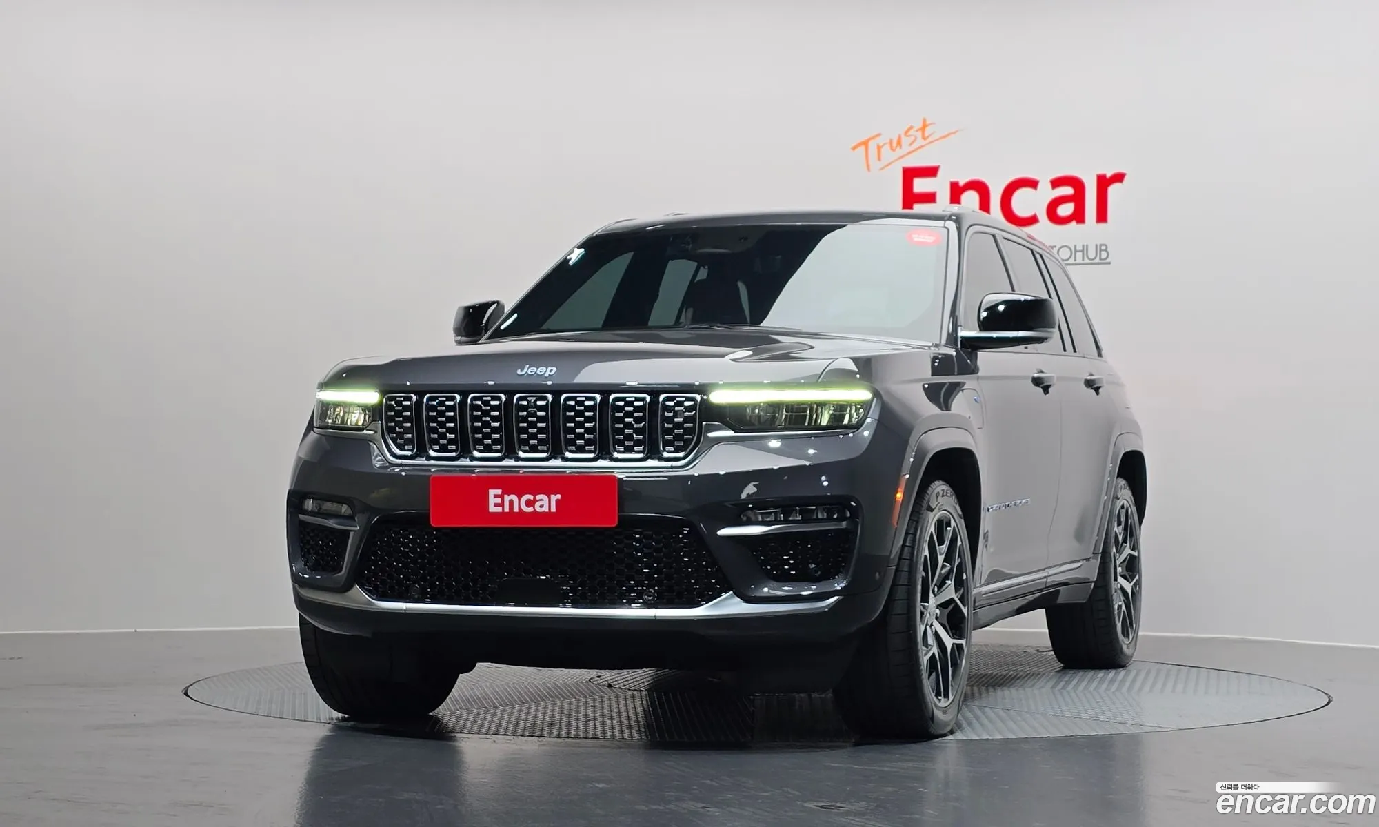 Jeep Grand Cherokee 2023 — 4