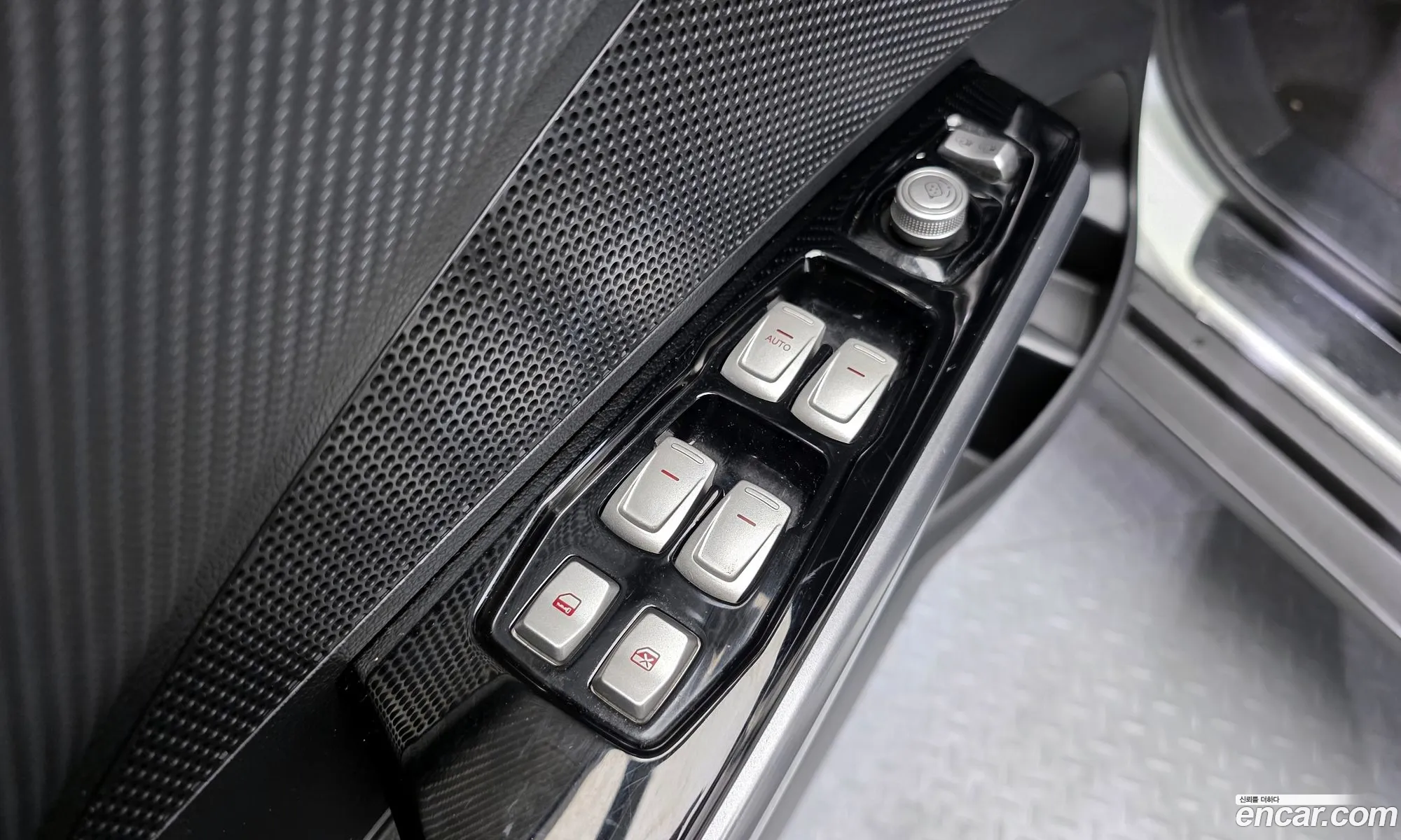 KG Mobility (SsangYong) Tivoli Armour 2018 — 7
