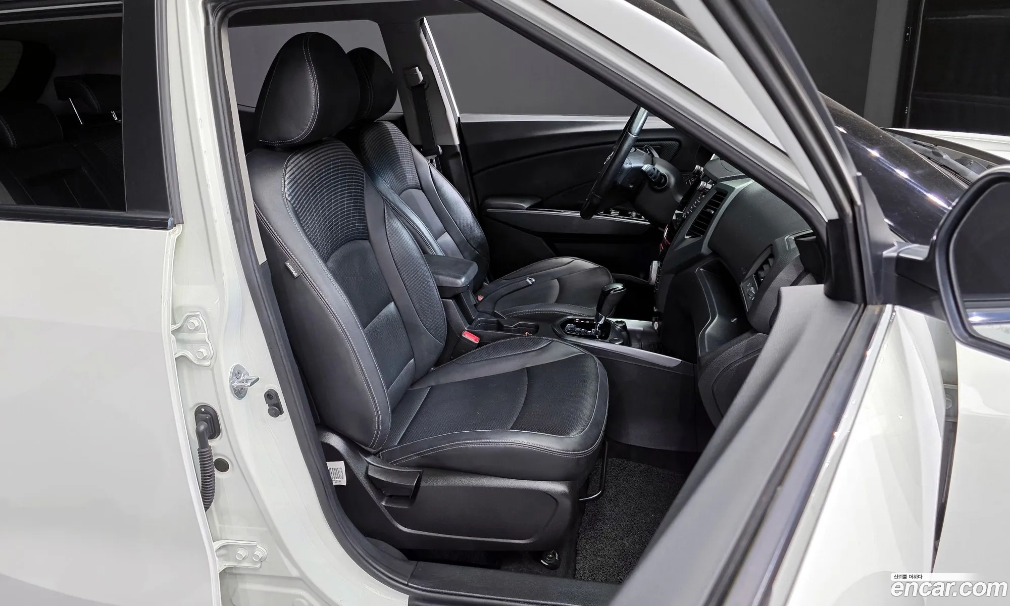 KG Mobility (SsangYong) Tivoli Armour 2018 — 17