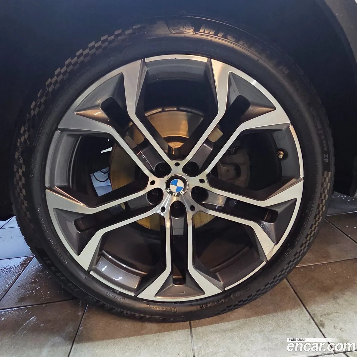 BMW X5 2022 — 19