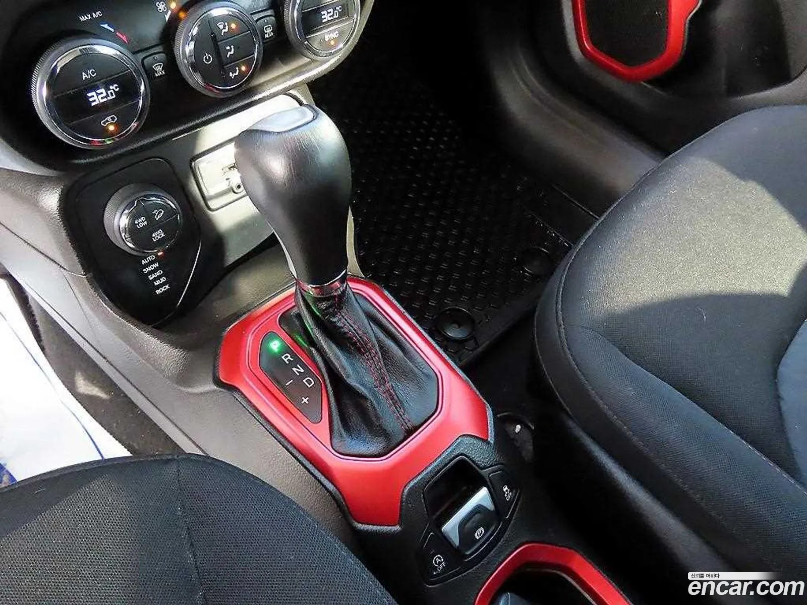 Jeep Renegade 2017 — 15
