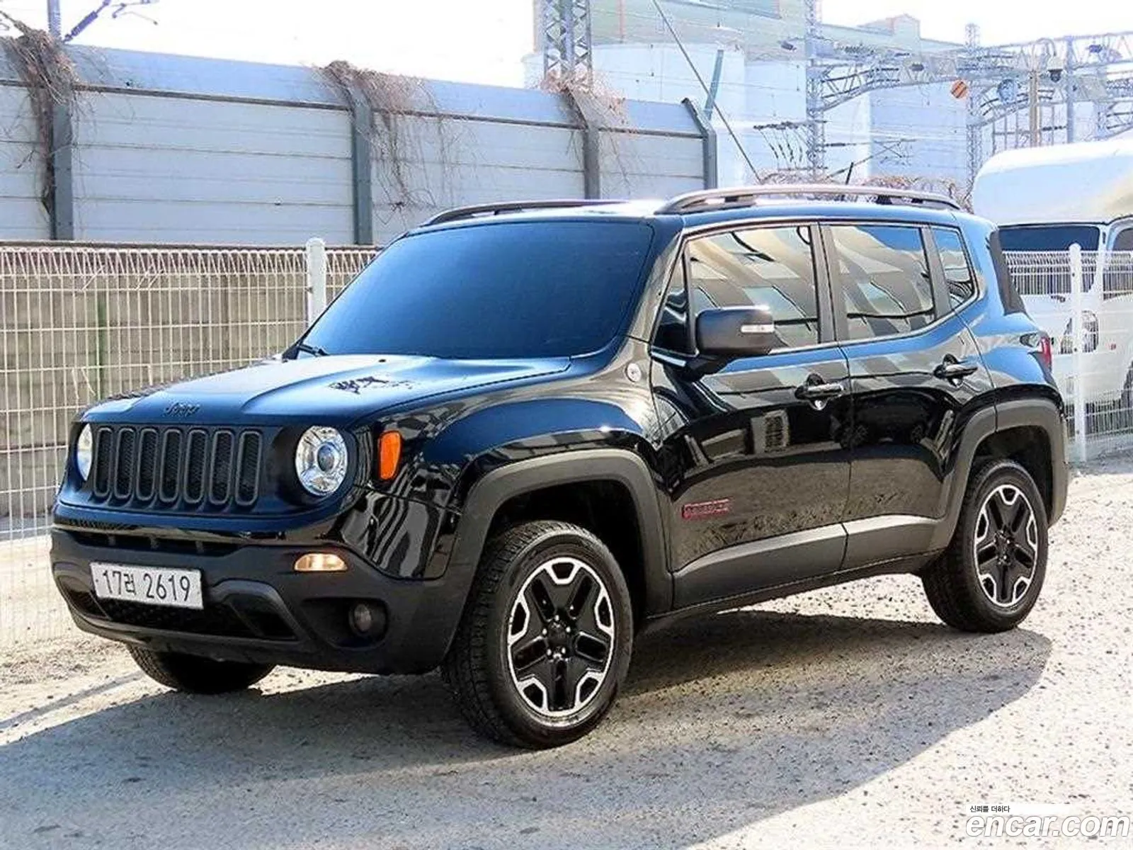 Jeep Renegade 2017 — 13