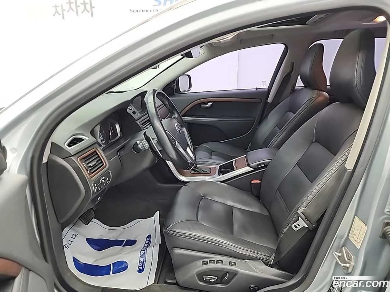 Volvo XC70 2015 — 3