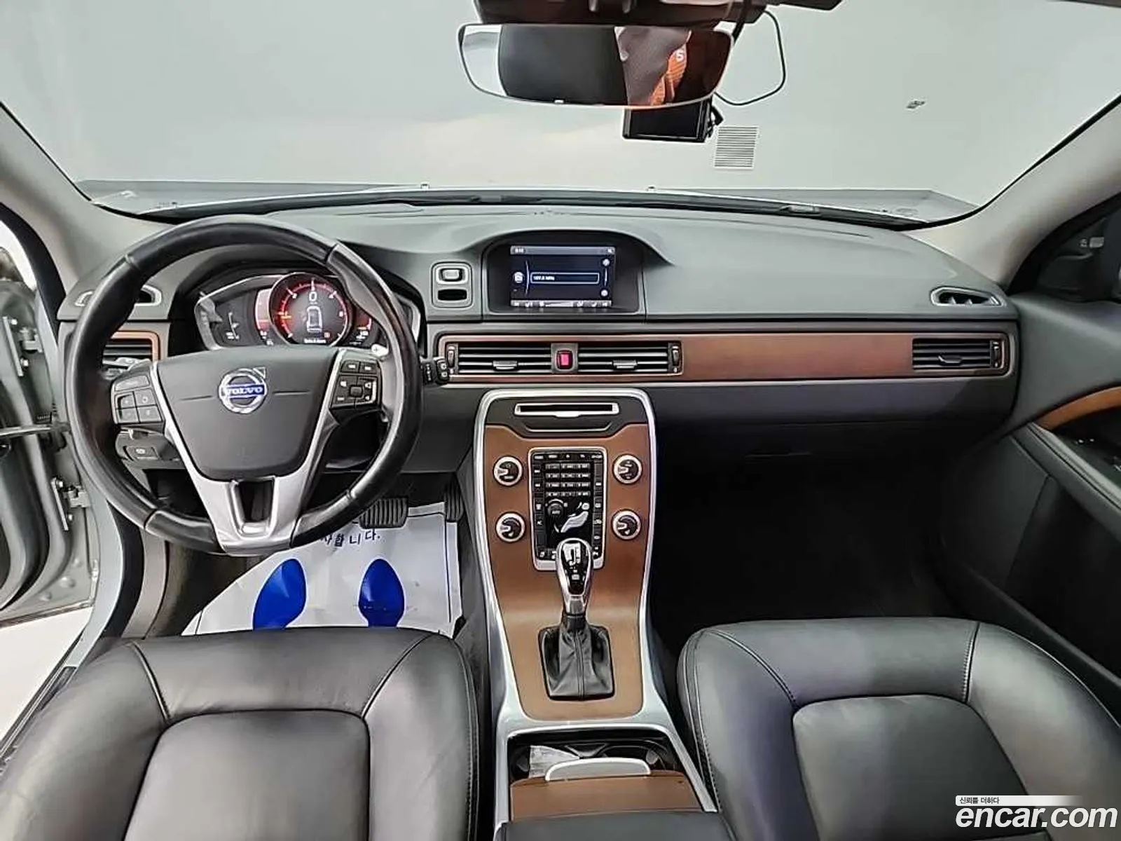 Volvo XC70 2015 — 12