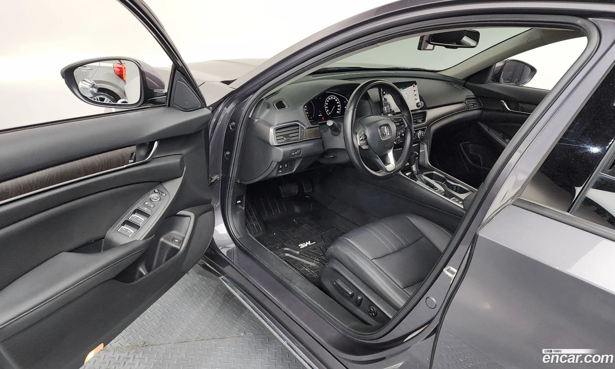 Honda Accord 10th Gen 2019 — 2