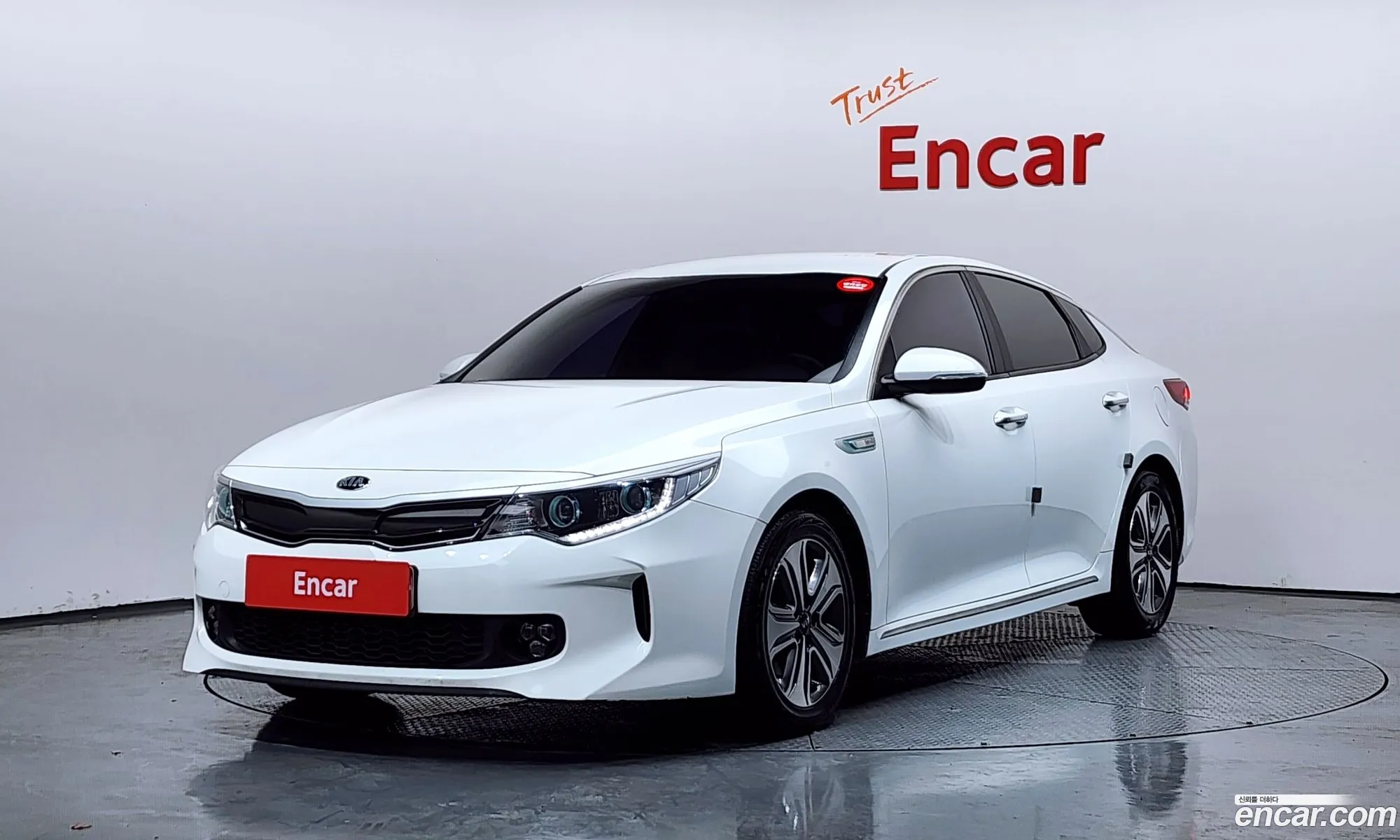 Kia K5 Hybrid 2016 — 9
