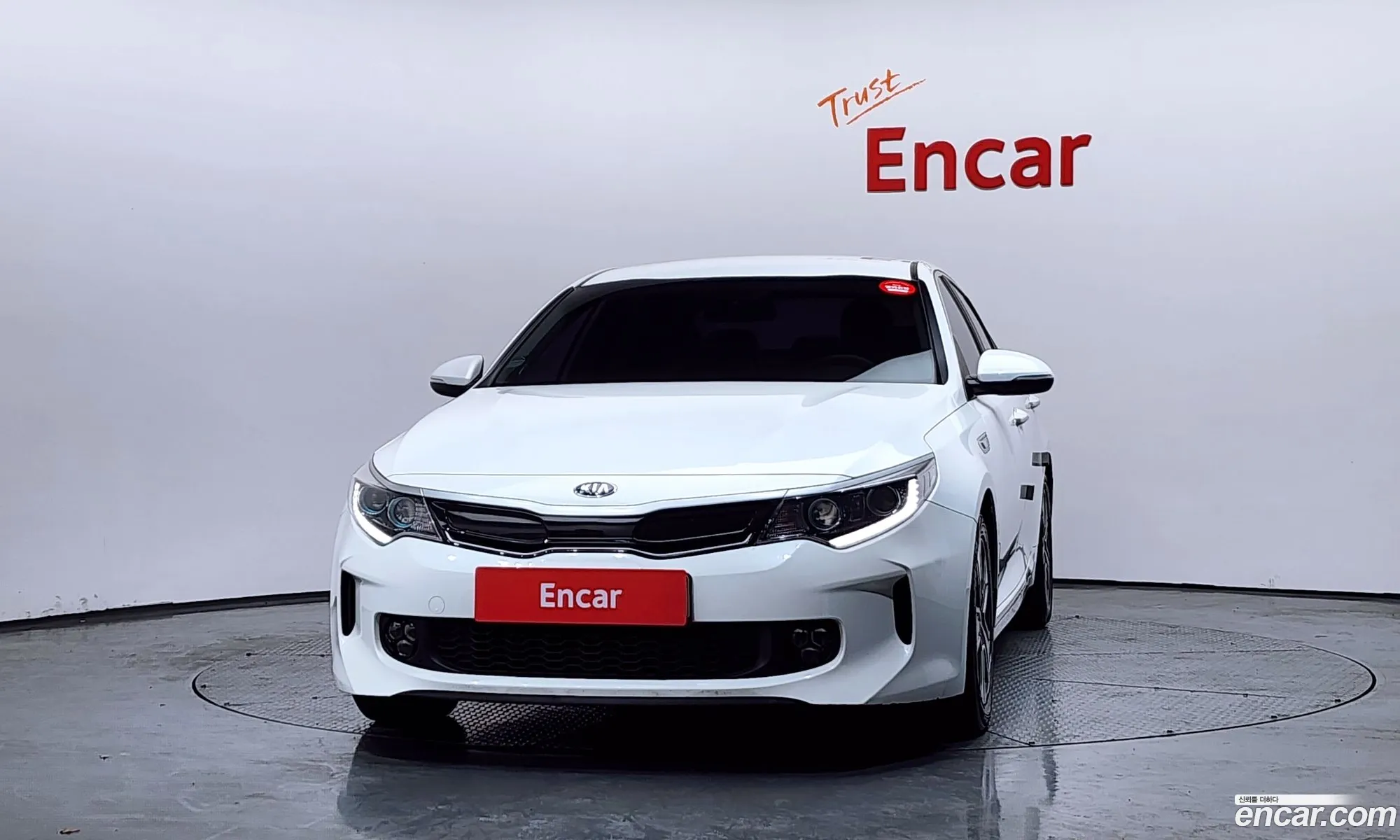 Kia K5 Hybrid 2016 — 4