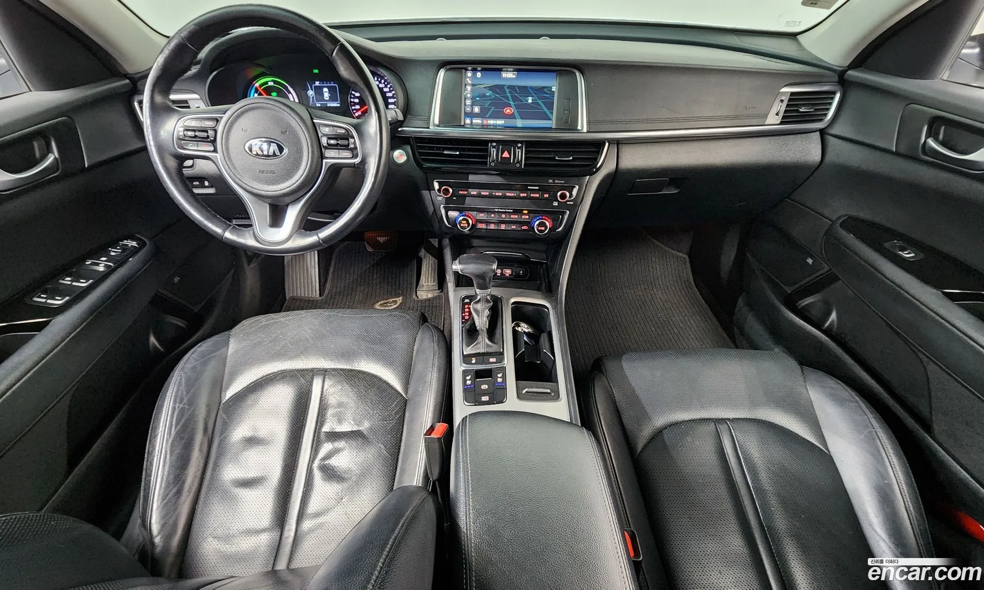 Kia K5 Hybrid 2016 — 10