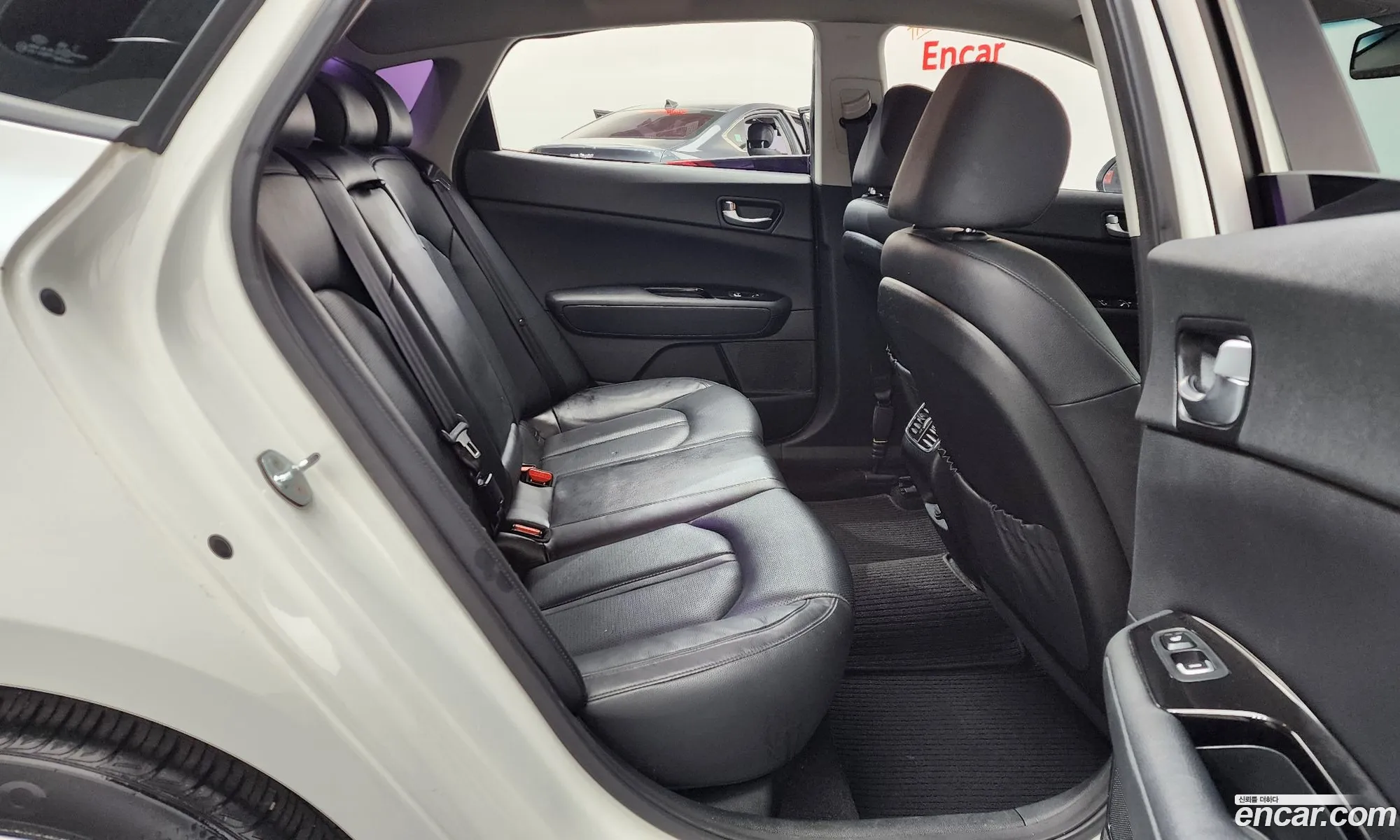 Kia K5 Hybrid 2016 — 20