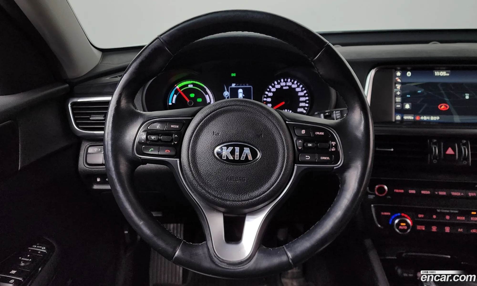 Kia K5 Hybrid 2016 — 7
