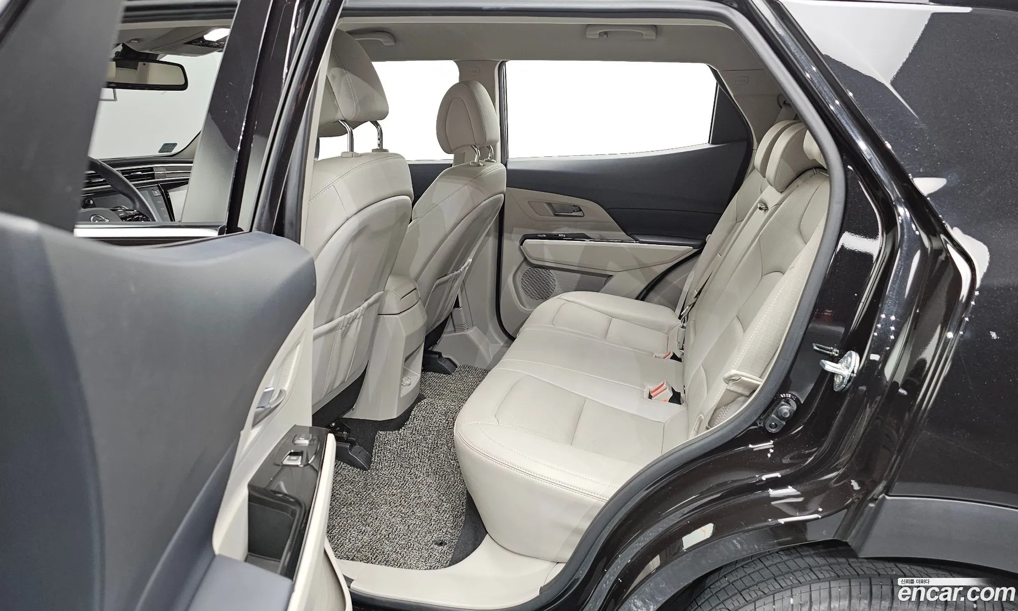 KG Mobility (SsangYong) Beautiful Korando 2021 — 7