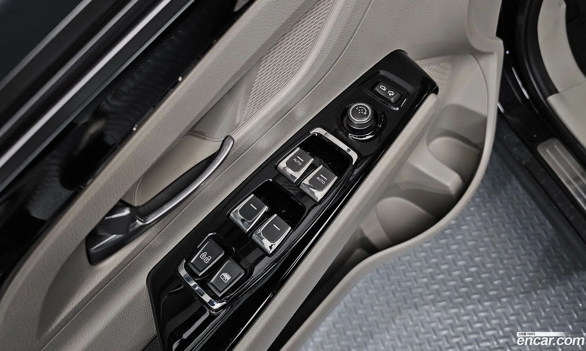 KG Mobility (SsangYong) Beautiful Korando 2021 — 16