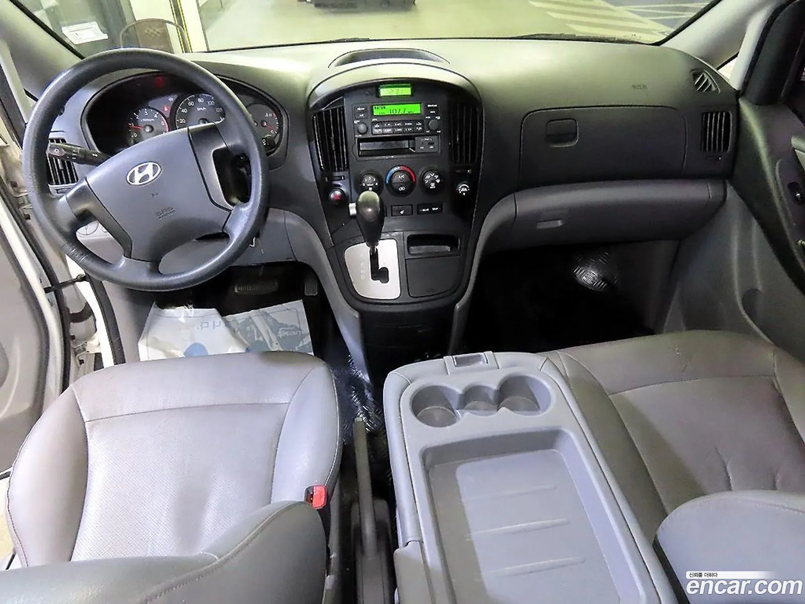 Hyundai Grand Starex 2014 — 12