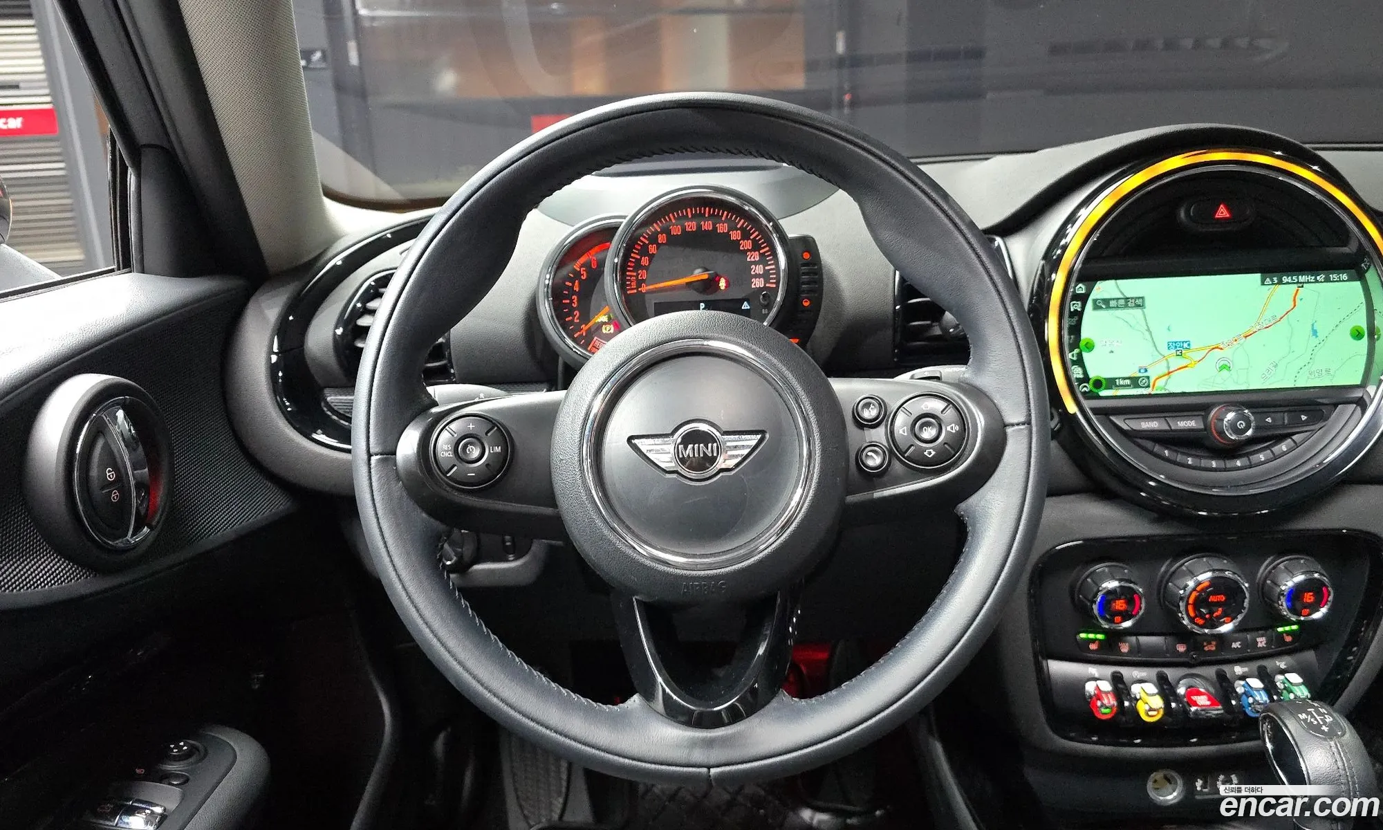 Mini Cooper D Clubman 2017 WMWLR9104J2E69474 — 14
