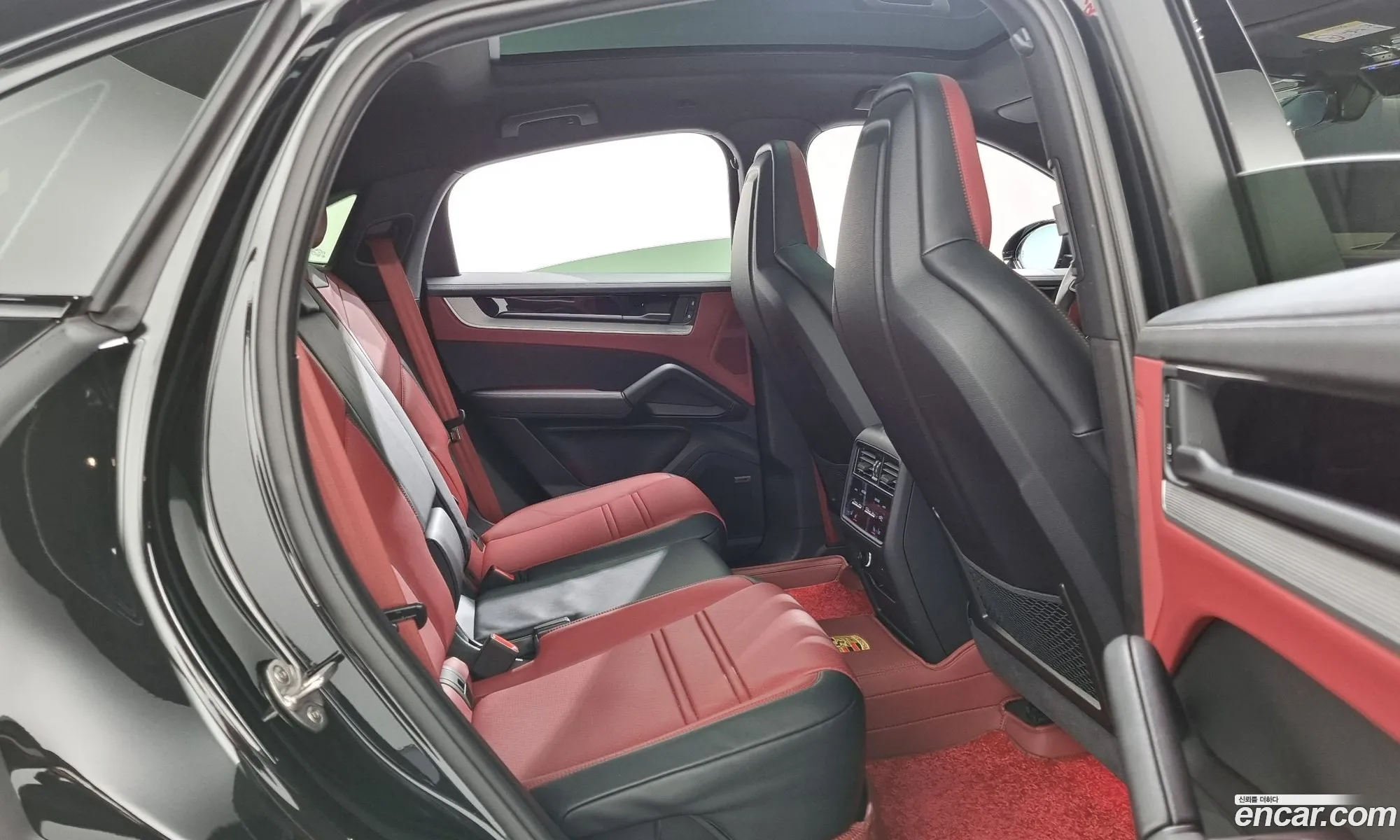 Porsche Cayenne 2024 WP1BA29Y3RDA61938 — 12