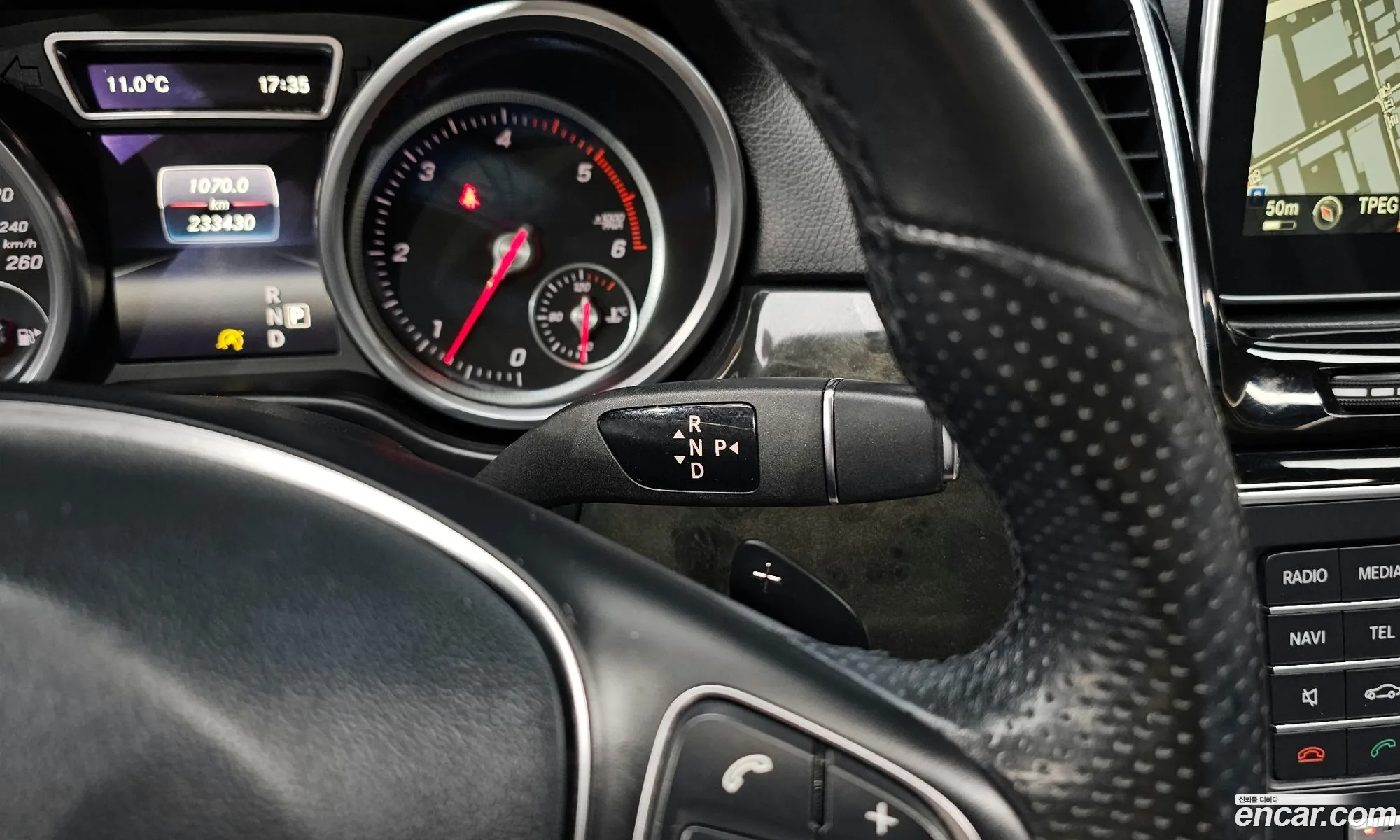 Mercedes-Benz GLE-Class W166 2016 WDCDA0EB3GA664588 — 9