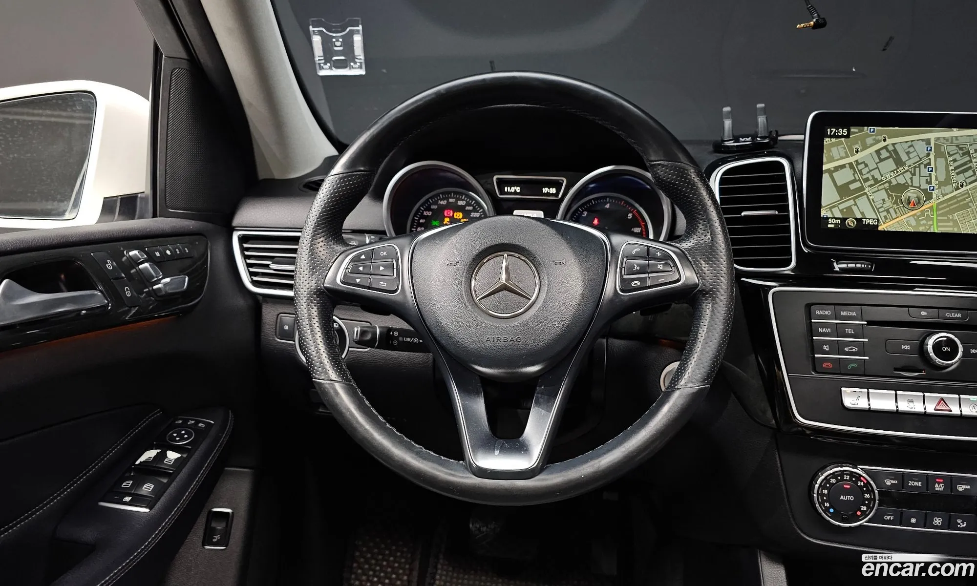 Mercedes-Benz GLE-Class W166 2016 WDCDA0EB3GA664588 — 5