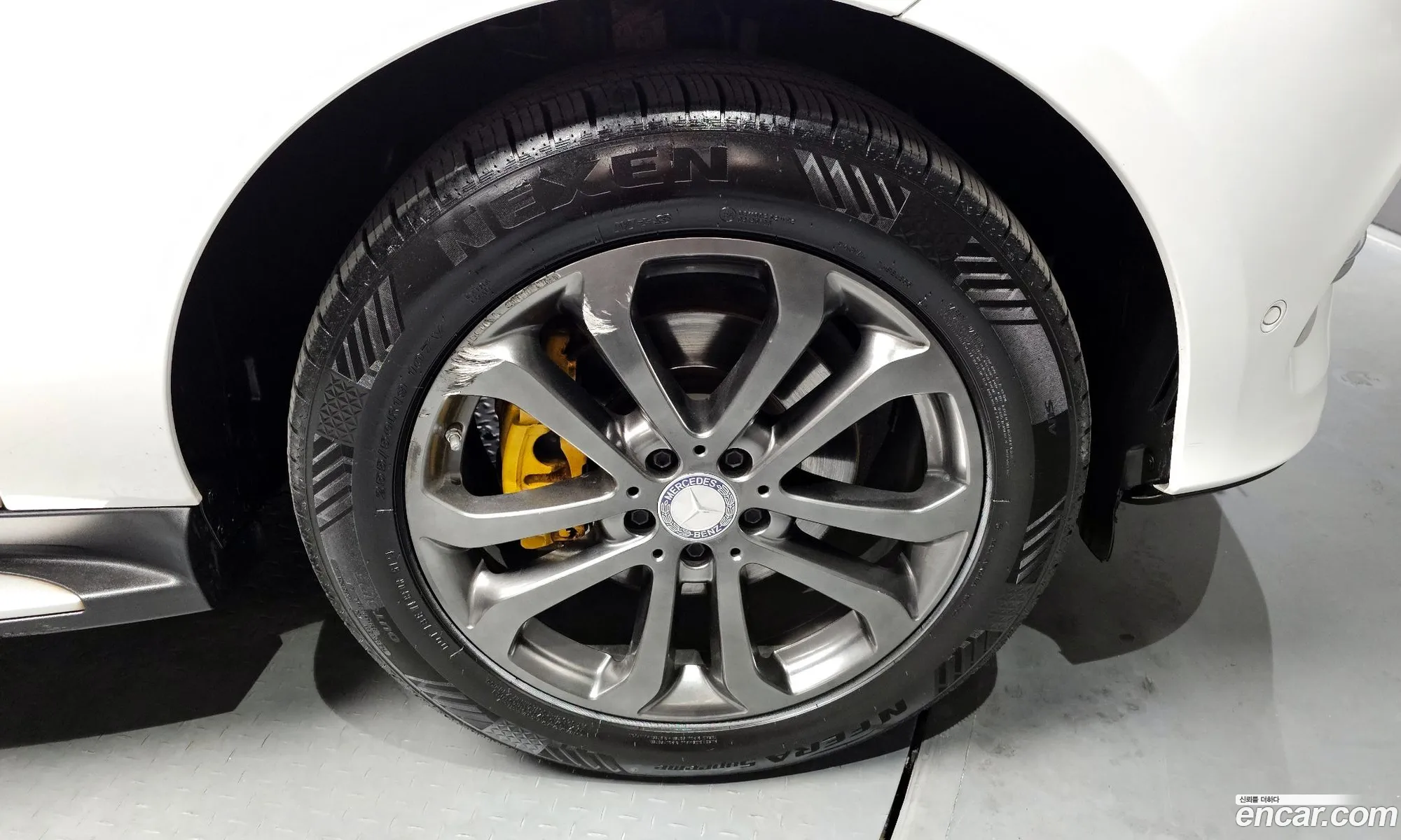 Mercedes-Benz GLE-Class W166 2016 WDCDA0EB3GA664588 — 6