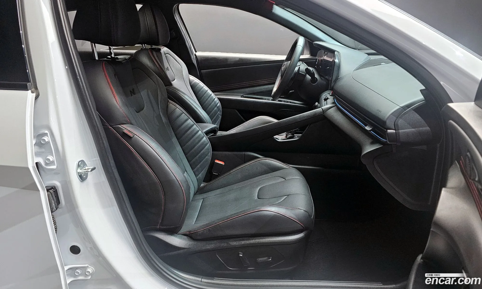 Hyundai Elantra 2024 — 9
