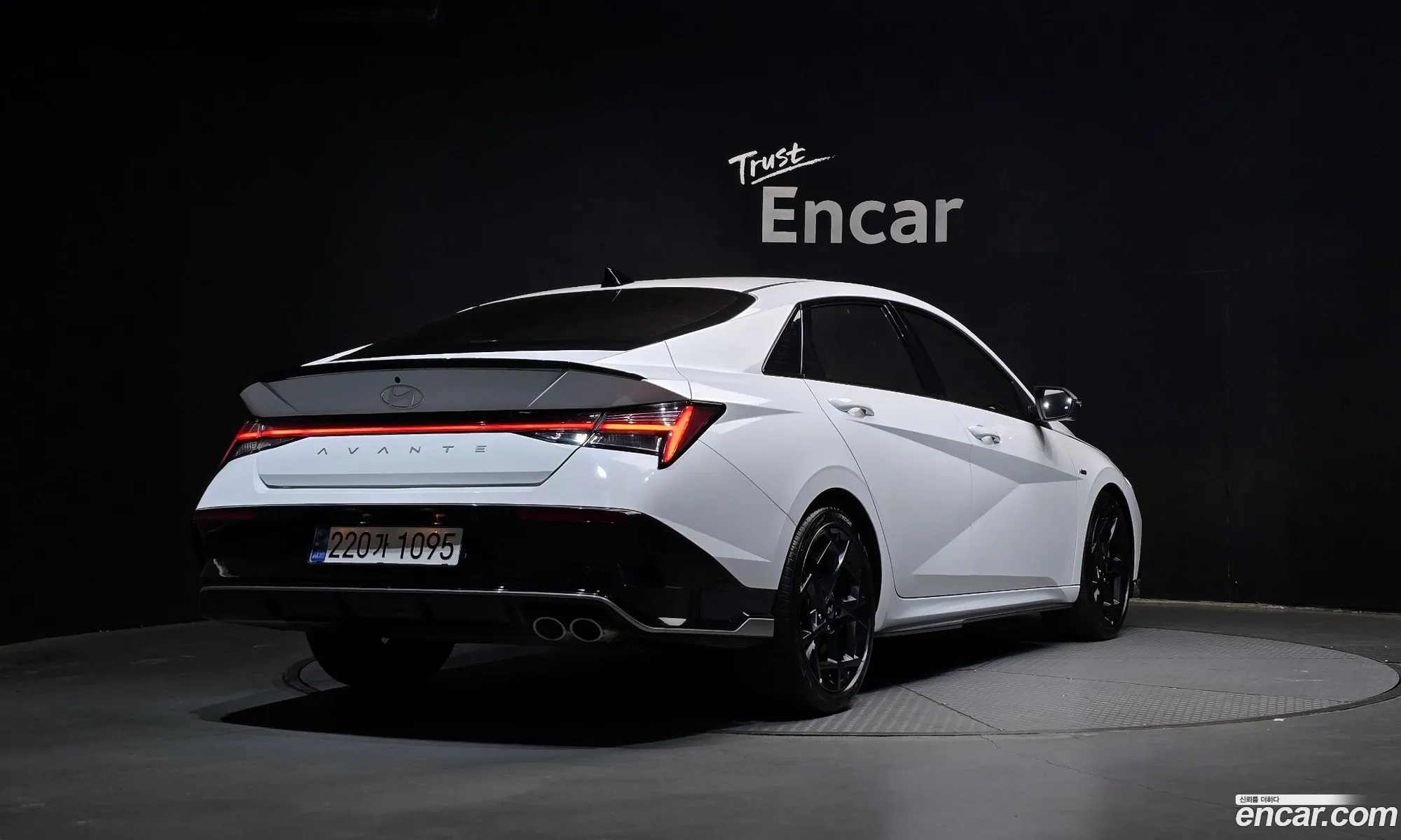 Hyundai Elantra 2024 — 7