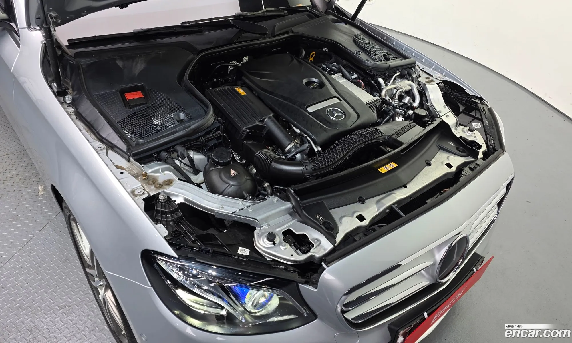 Mercedes-Benz E-Class W213 2020 — 13