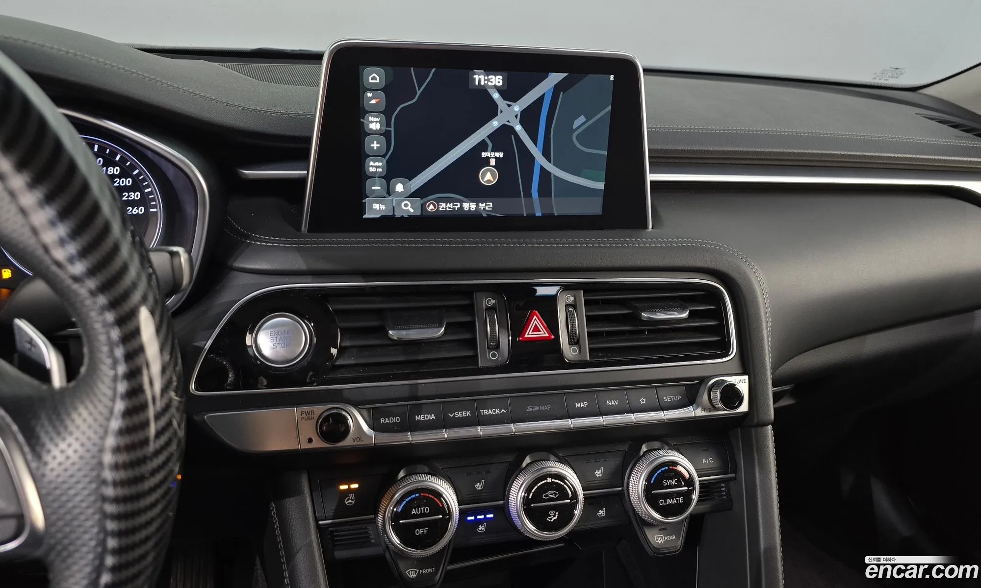 Genesis G70 2018 — 10