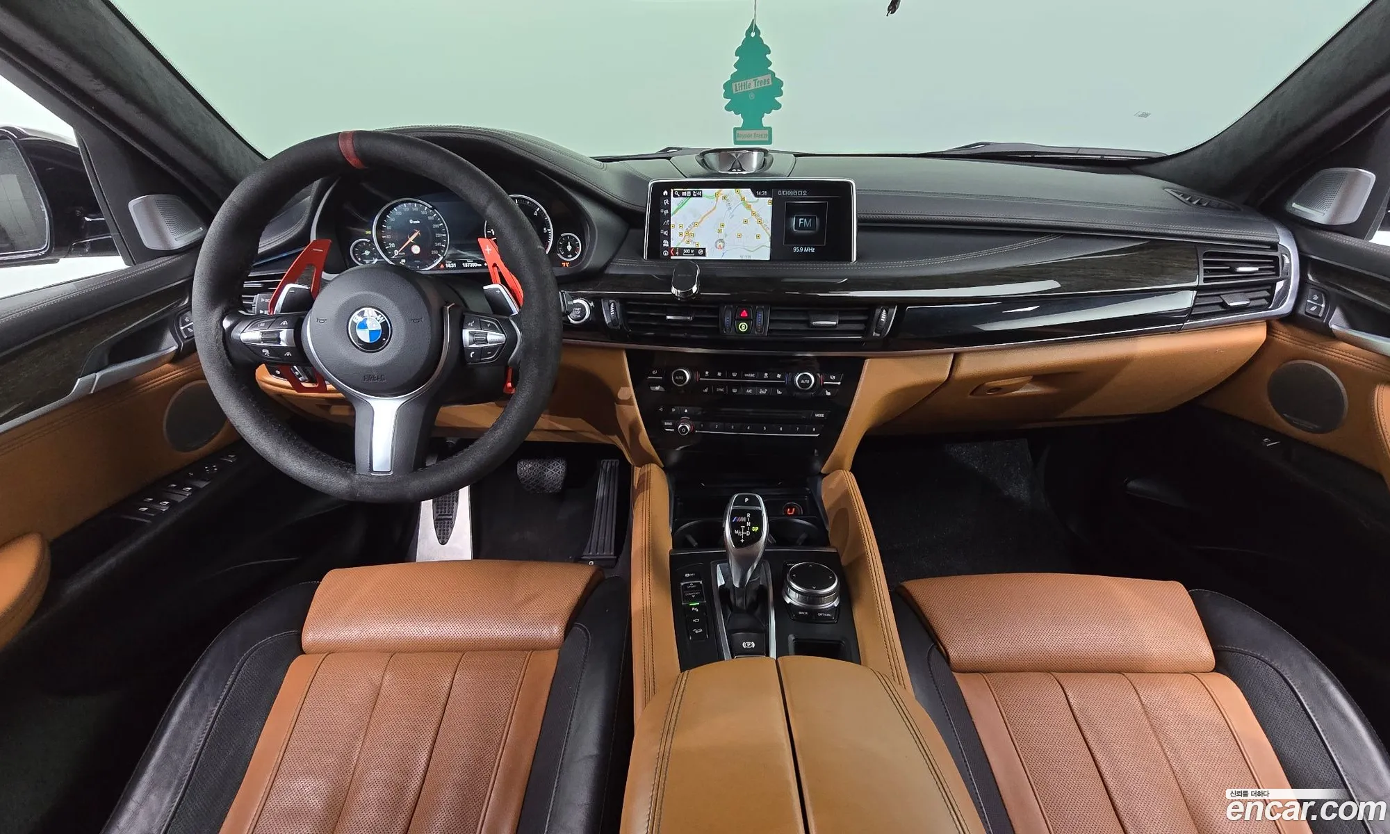BMW X6 2018 WBAKV6104J0W37256 — 20