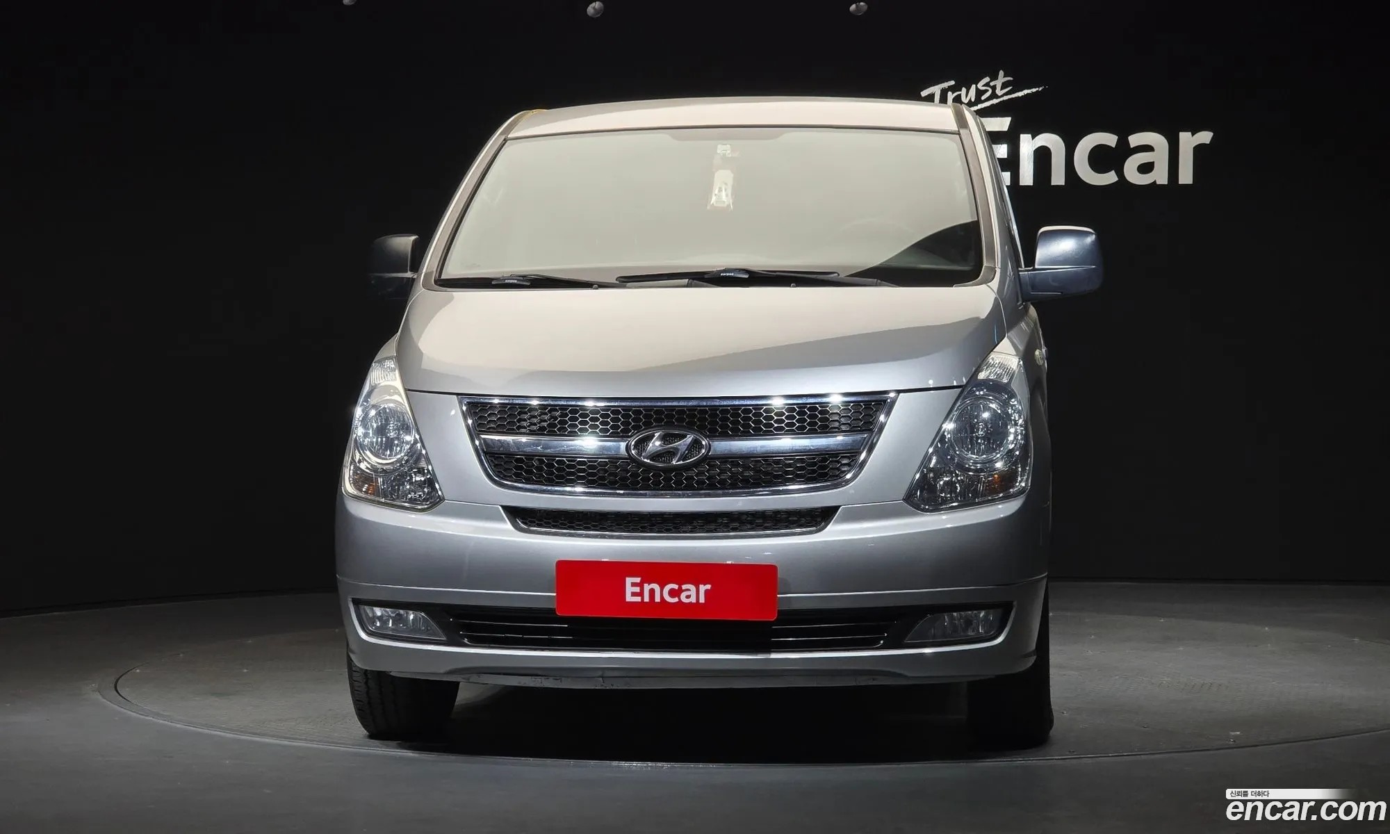 Hyundai Grand Starex 2013 — 11