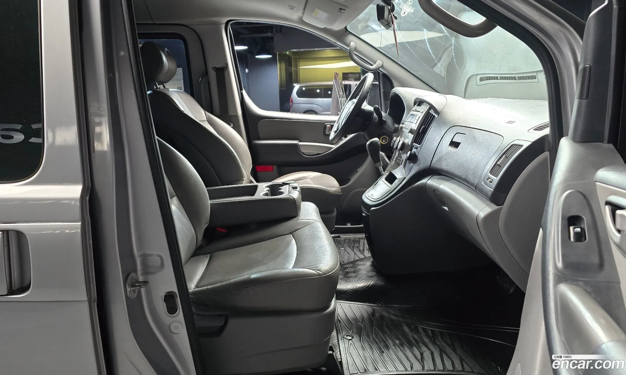 Hyundai Grand Starex 2013 — 10