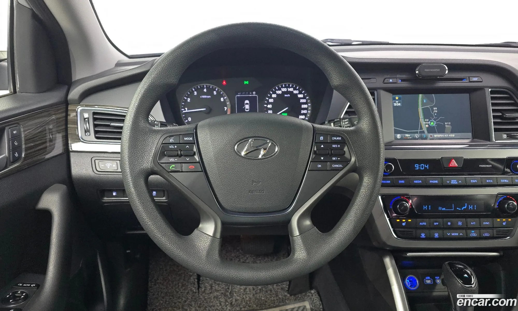 Hyundai LF Sonata 2014 — 3