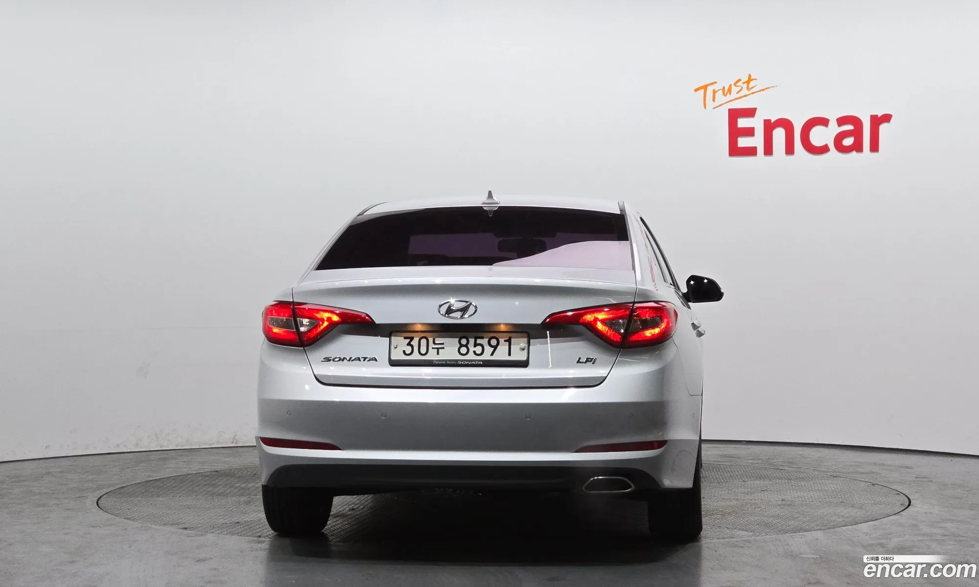 Hyundai LF Sonata 2014 — 13